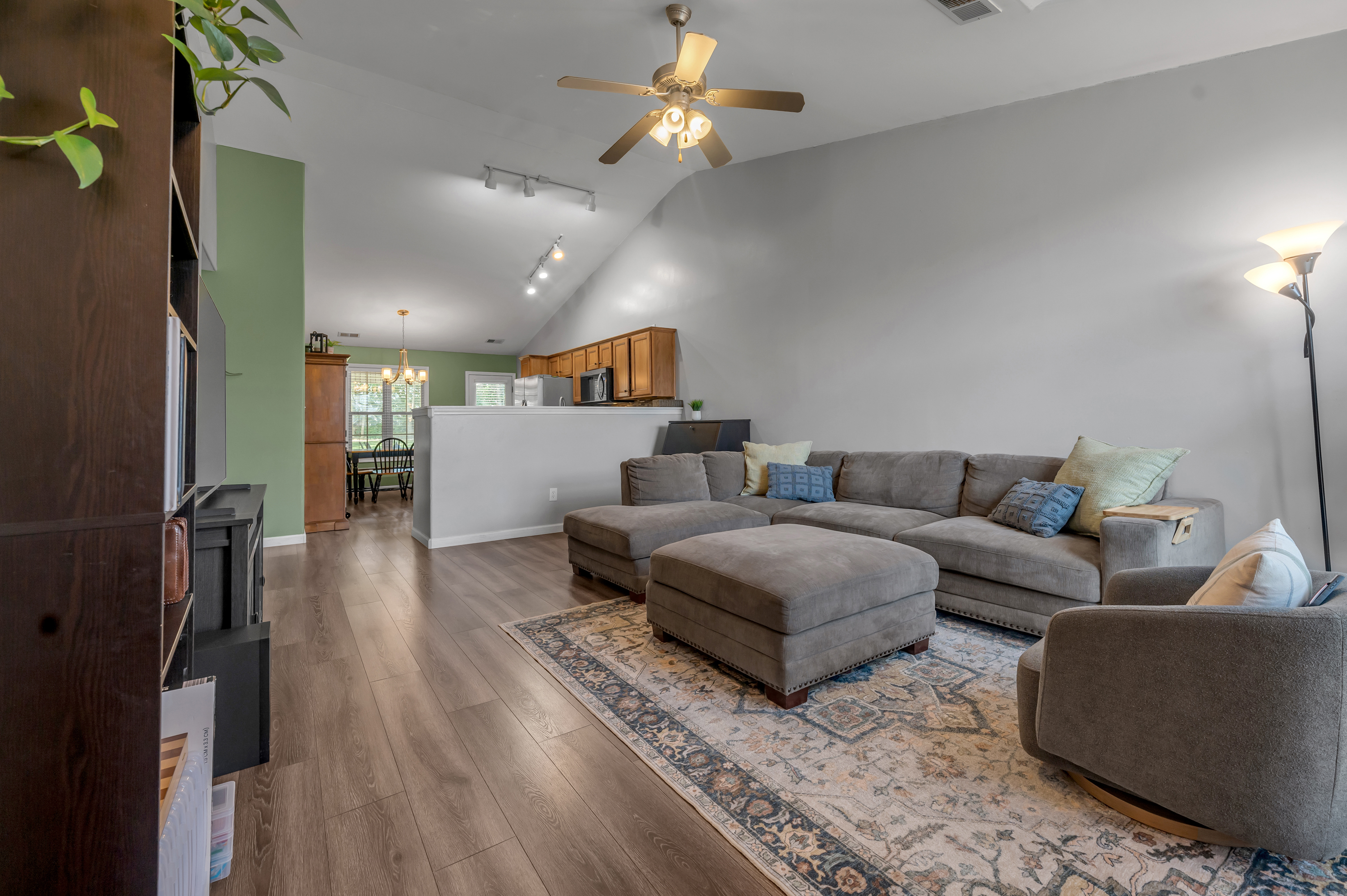  3184 Tiburon Way - 物件實景