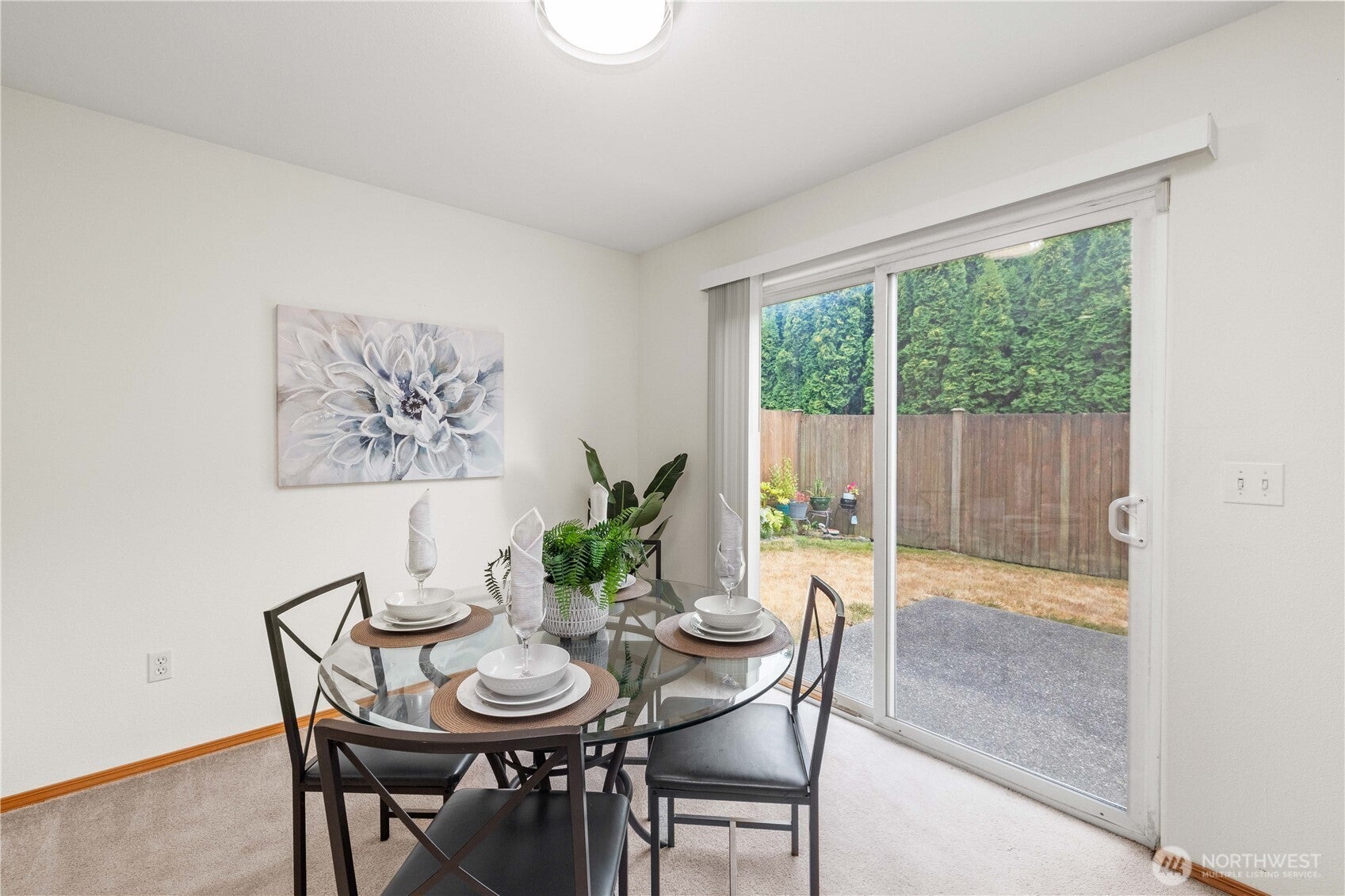 Everett, Washington, 98204, United States, 3 Bedrooms Bedrooms, ,3 BathroomsBathrooms,Residential,For Sale,1930415