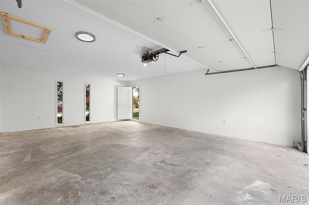 Ellisville, Missouri, 63011, United States, 4 Bedrooms Bedrooms, ,3 BathroomsBathrooms,Residential,For Sale,1989031