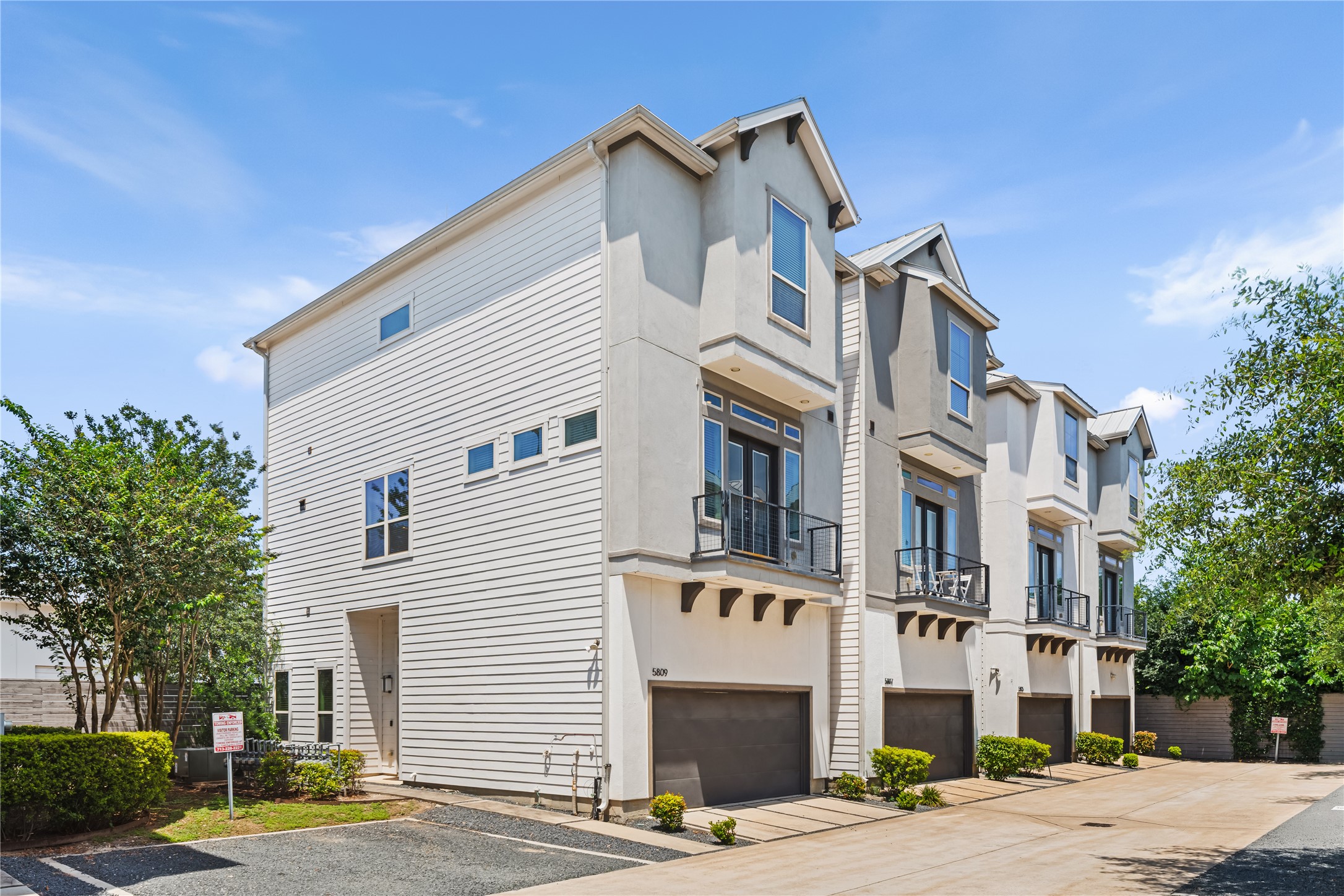  5809 E Post Oak Lane - 物件實景