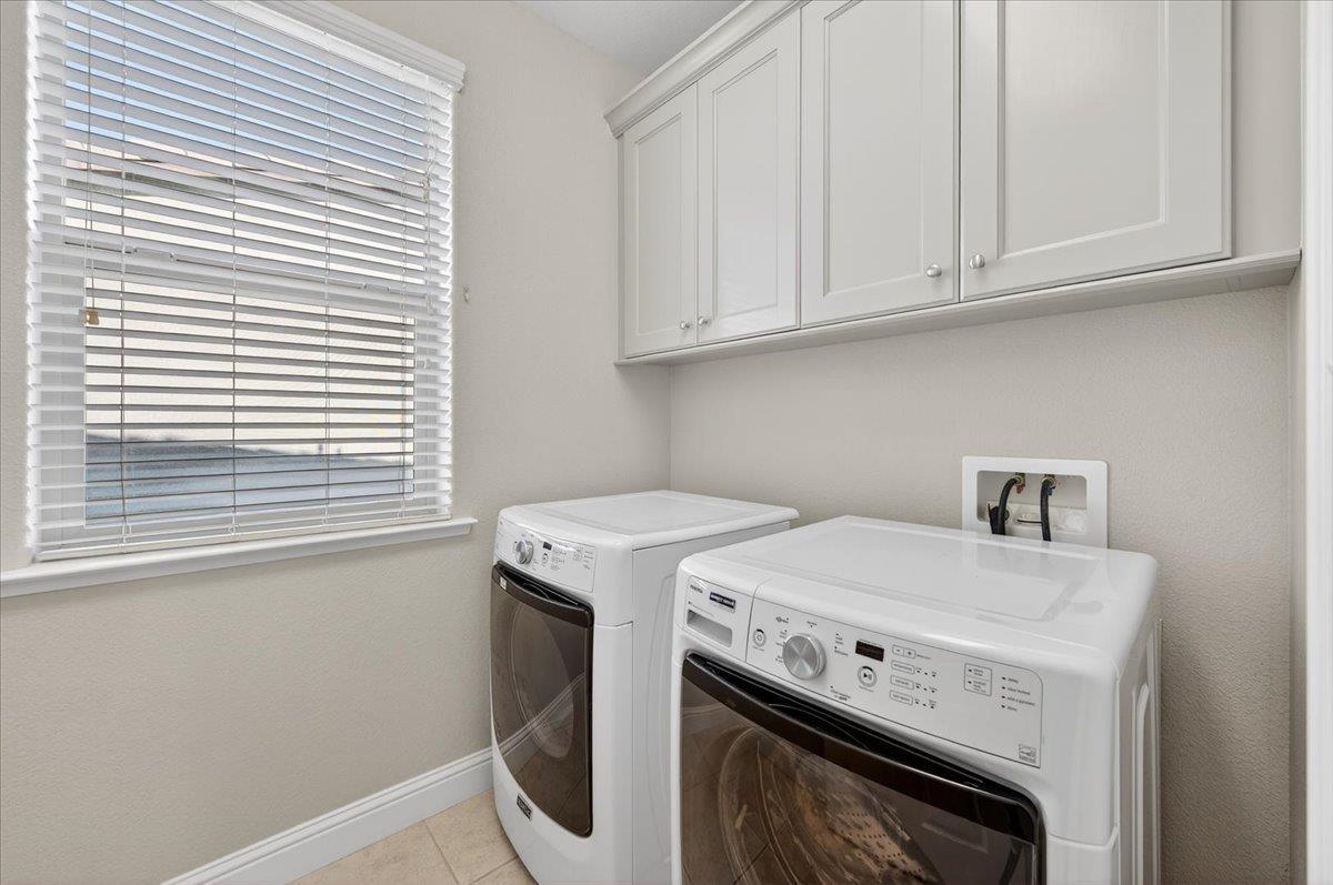 Fresno, California, 93730, United States, 3 Bedrooms Bedrooms, ,3 BathroomsBathrooms,Residential,For Sale,2008537