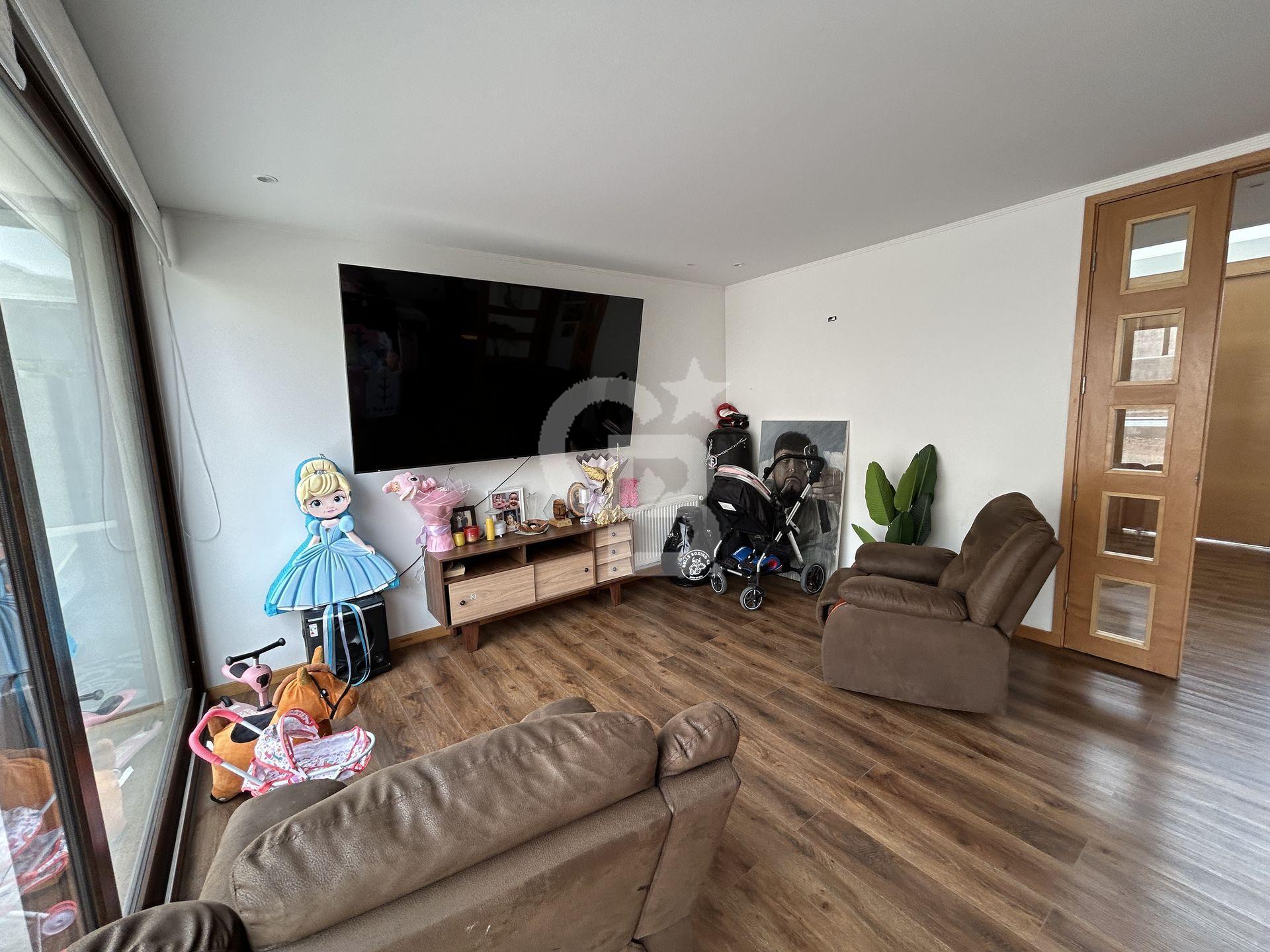 Colina, Chile, 4 Bedrooms Bedrooms, ,5 BathroomsBathrooms,Residential,For Sale,1991105