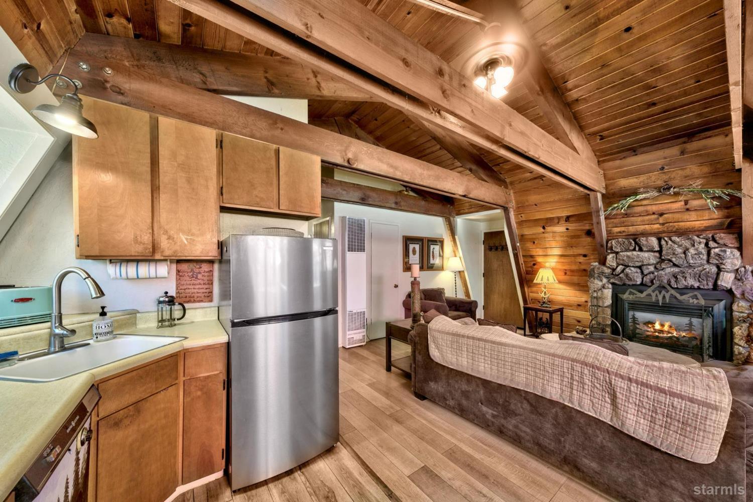 South Lake Tahoe, California, 96150, United States, 2 Bedrooms Bedrooms, ,1 BathroomBathrooms,Residential,For Sale,2000402