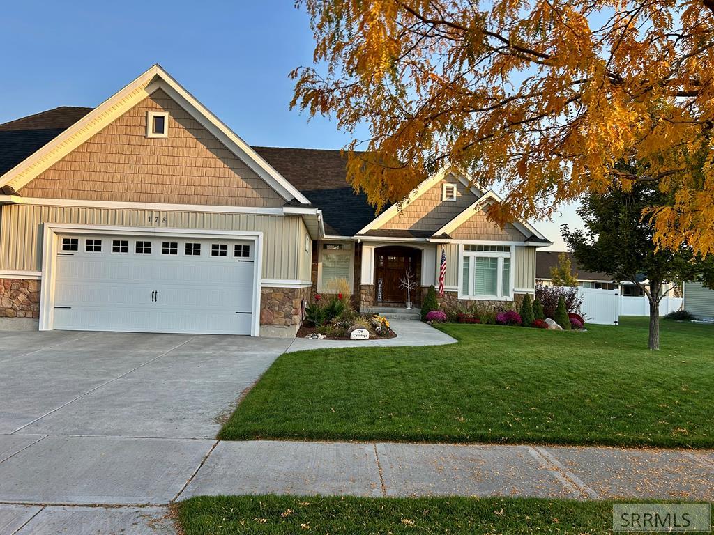IDAHO FALLS, Idaho, 83404, United States, 4 Bedrooms Bedrooms, ,3 BathroomsBathrooms,Residential,For Sale,1873456