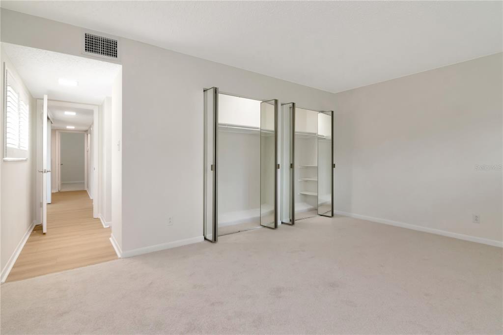 Seminole, Florida, 33776, United States, 5 Bedrooms Bedrooms, ,3 BathroomsBathrooms,Residential,For Sale,1913613