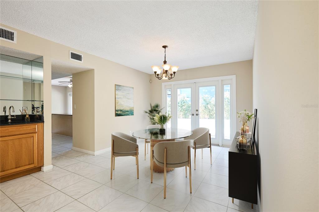 Tampa, Florida, 33618, United States, 3 Bedrooms Bedrooms, ,3 BathroomsBathrooms,Residential,For Sale,1752672