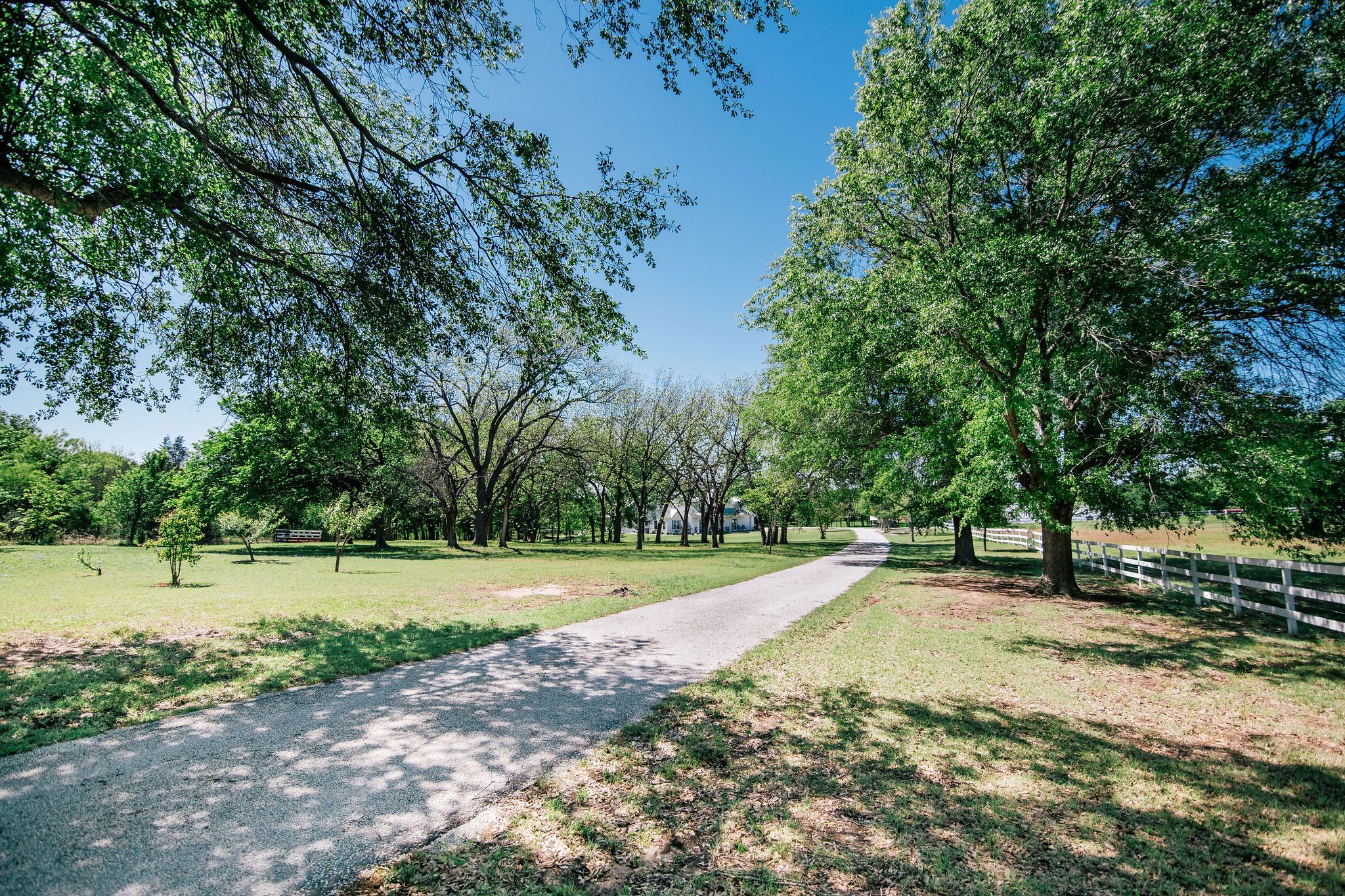  9325 FM 428, Aubrey, TX 76227 - 物件實景