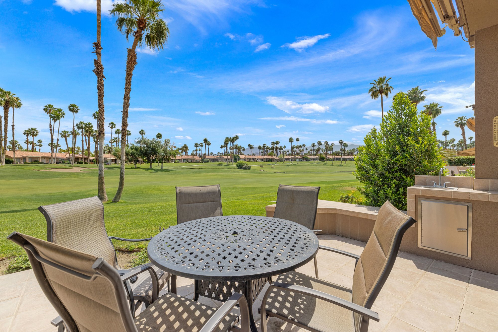  Remodeled Open Space Living in Palm Desert - 物件實景