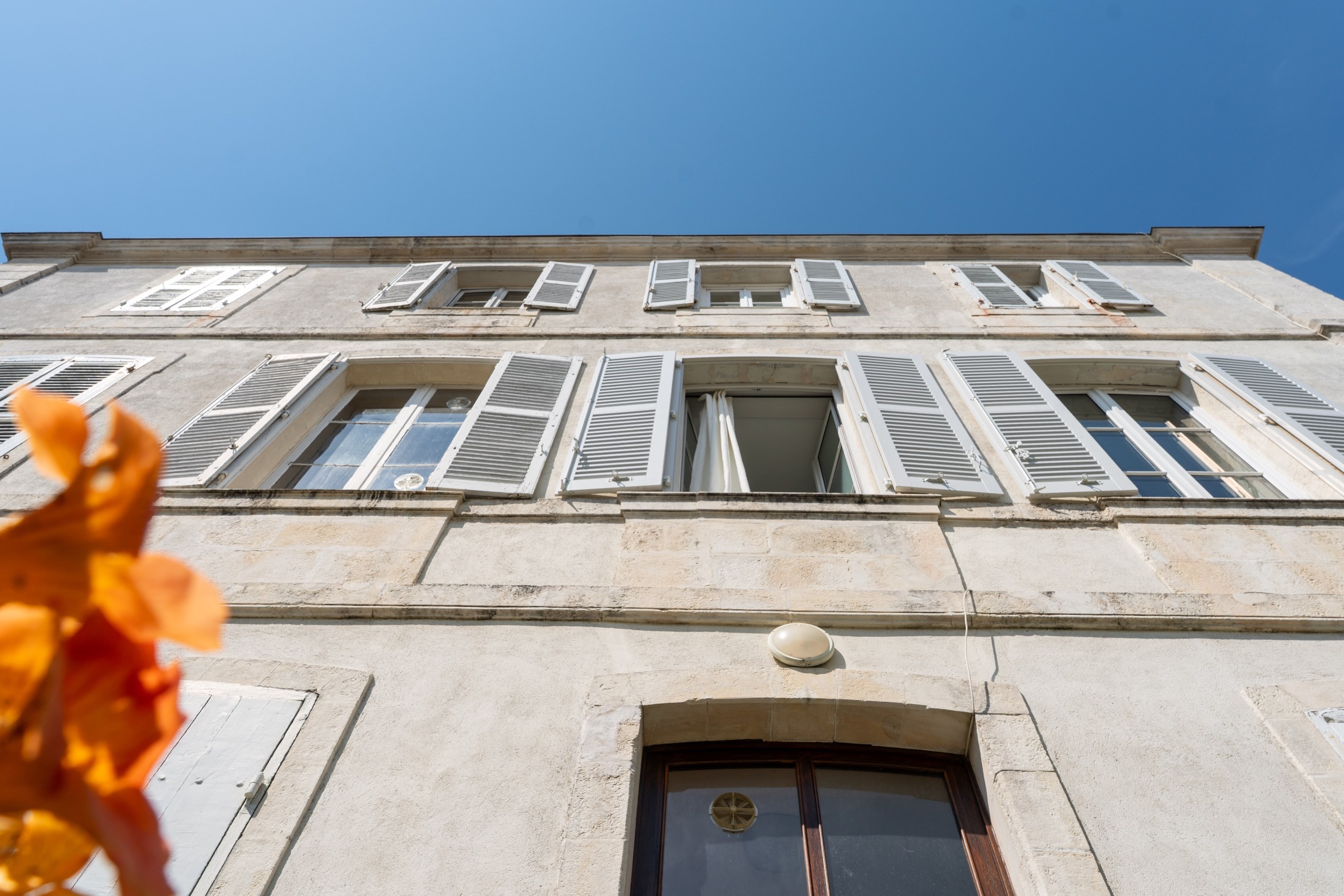  A refined urban retreat, ideally located just steps from the harbour and the ci… - 物件實景