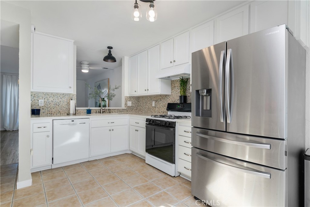 Carlsbad, California, 92011, United States, 2 Bedrooms Bedrooms, ,2 BathroomsBathrooms,Residential,For Sale,1827454
