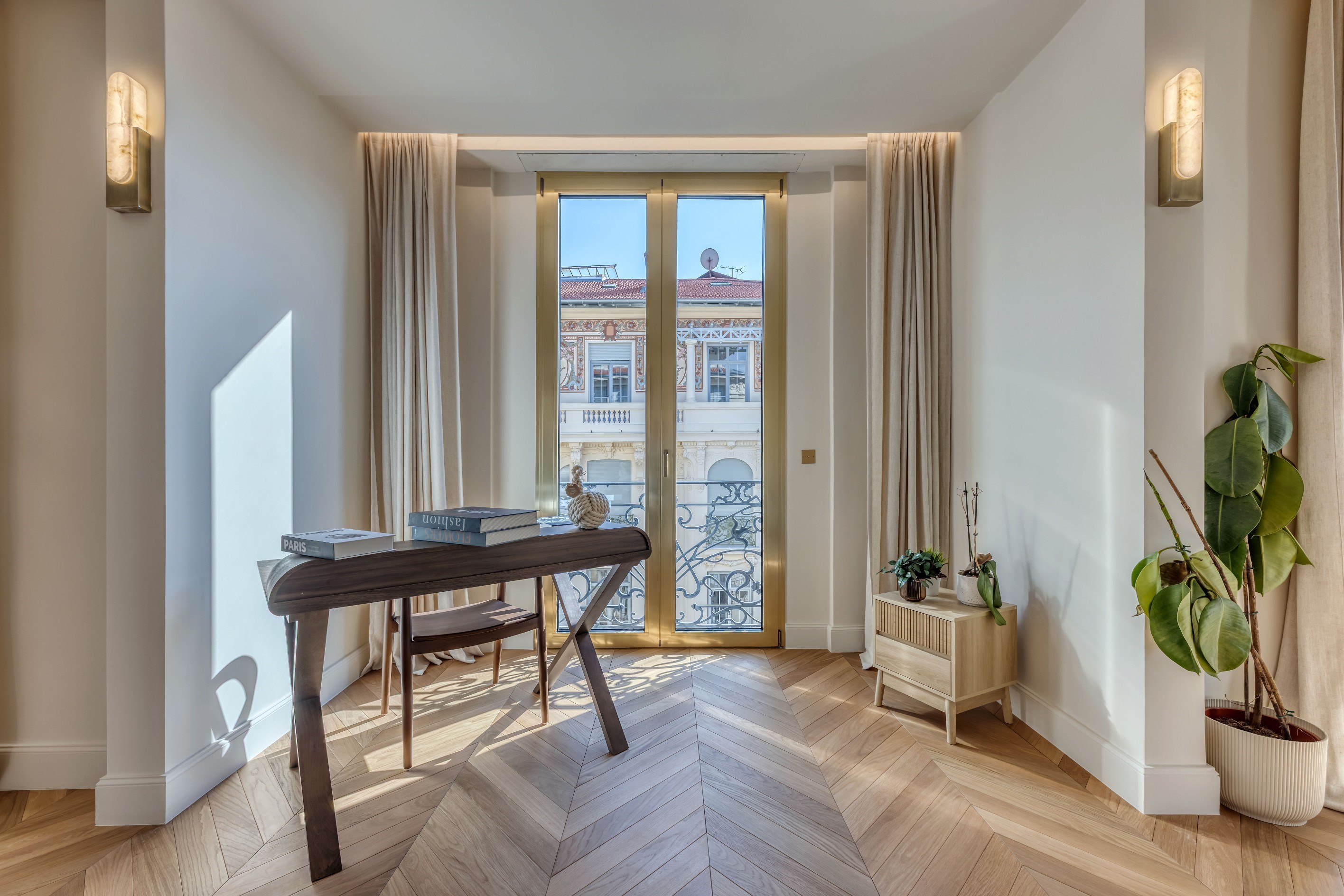  Character-filled three-bedroom apartment in Nice