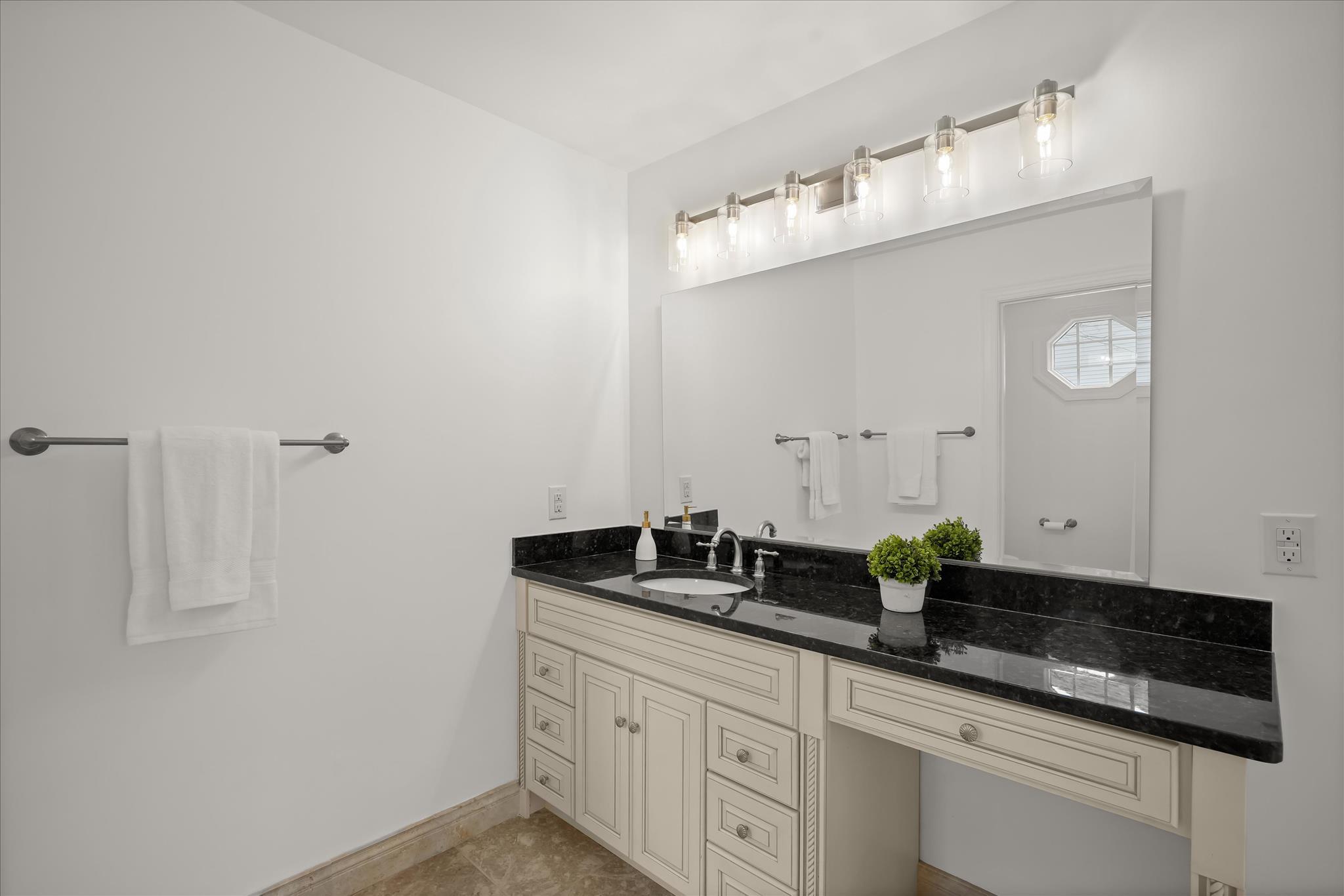  15300 Kwanzan Court, Gaithersburg, MD, 20878 - 物件實景