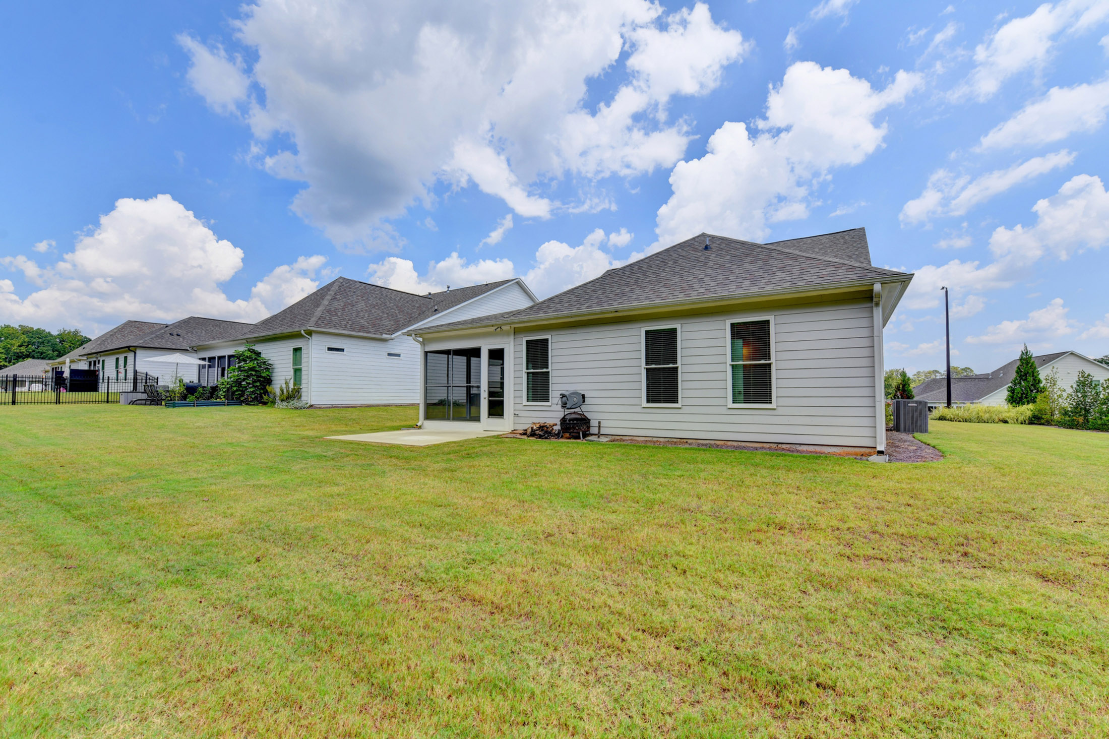  Active Adult Nearly-new Ranch Home in the Heart of Hickory Flat Area of Canton - 物件實景