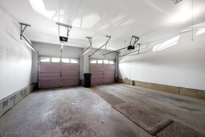 Monroe Township, New Jersey, 08831, United States, 2 Bedrooms Bedrooms, ,2 BathroomsBathrooms,Residential,For Sale,1976963