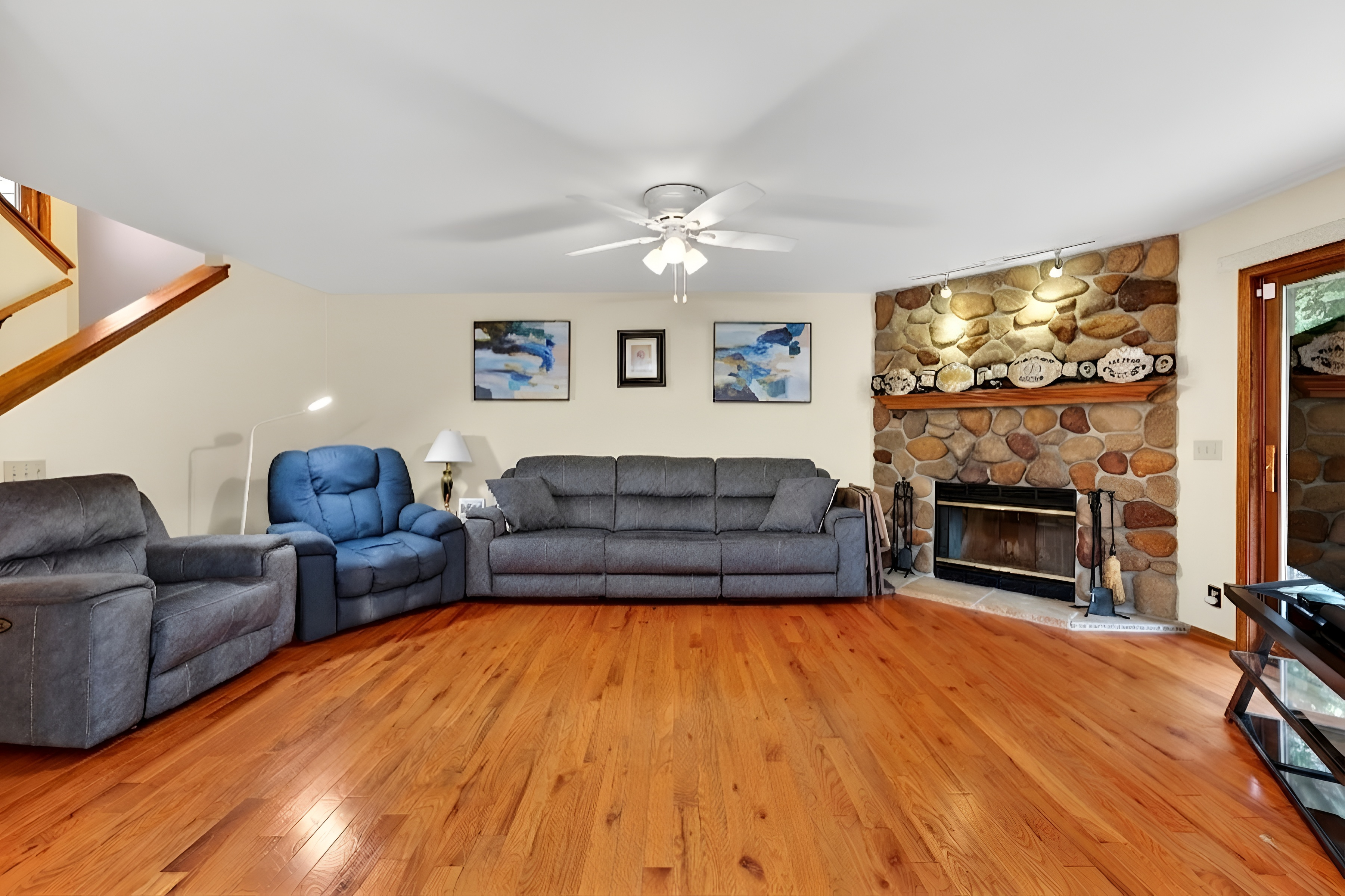  Three Bedroom Condo in Pewaukee - 物件實景