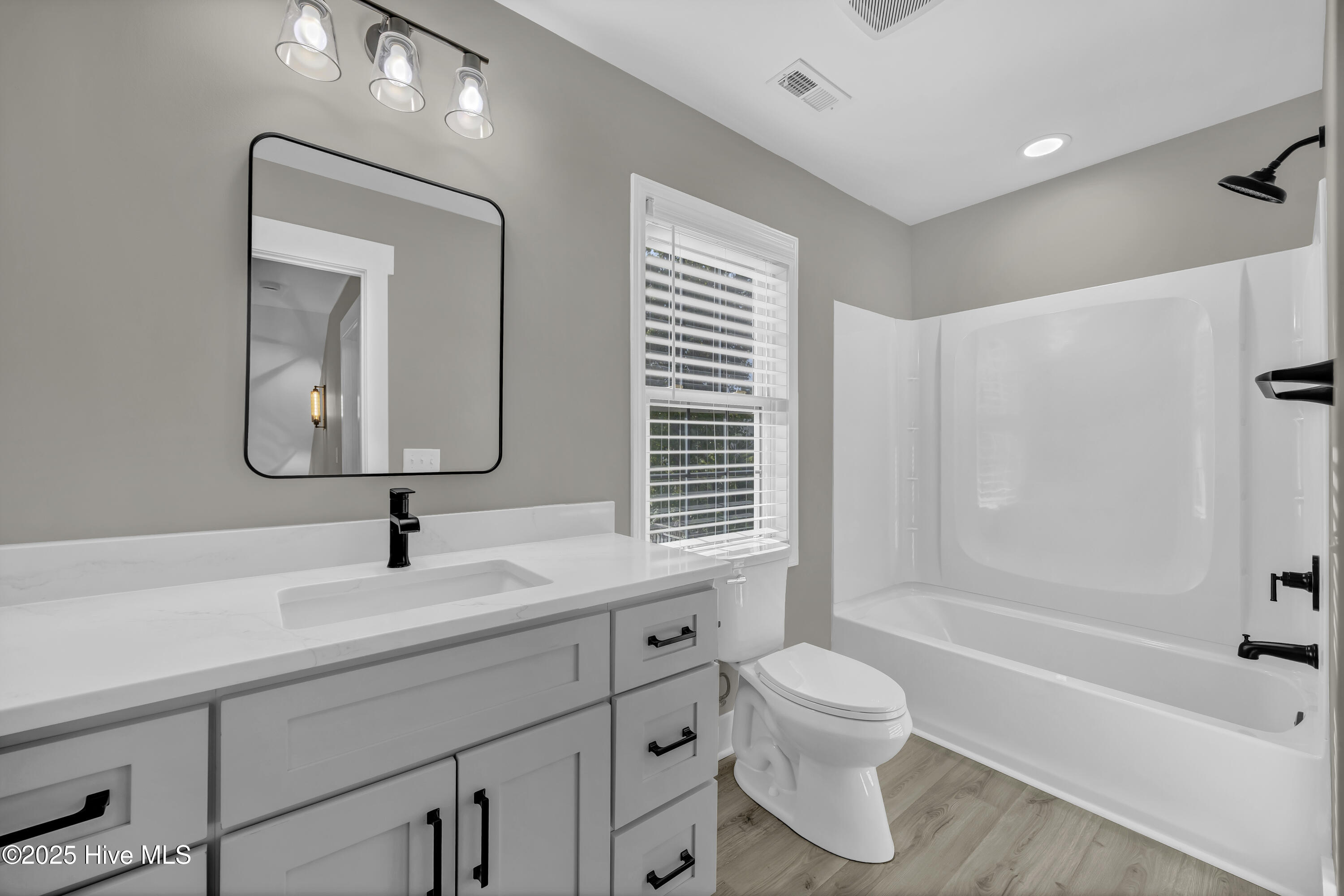 Carolina Beach, North Carolina, 28428, United States, 4 Bedrooms Bedrooms, ,4 BathroomsBathrooms,Residential,For Sale,1906698
