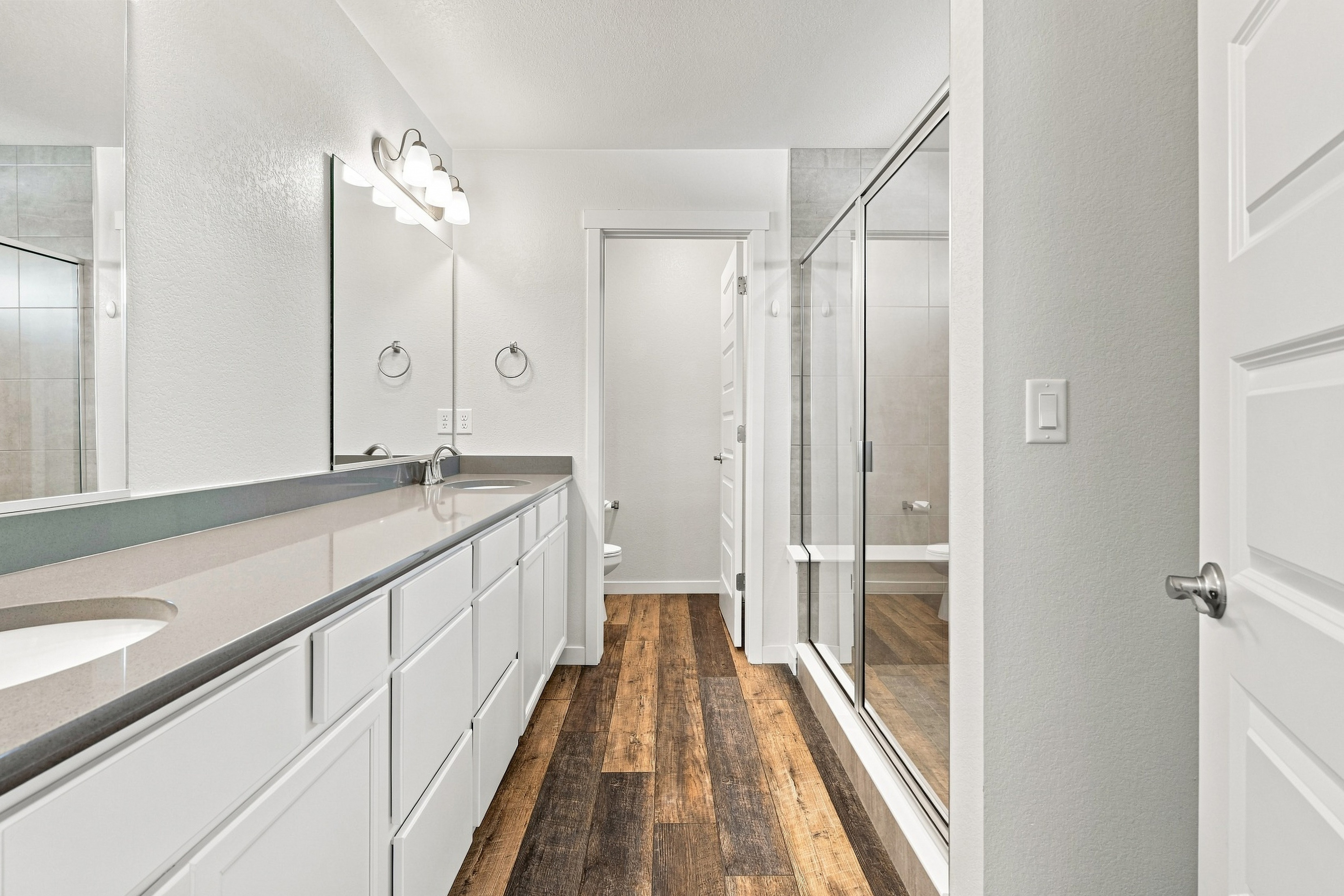  Modern Comfort Meets Everyday Function at 1123 Ibex Drive - 物件實景