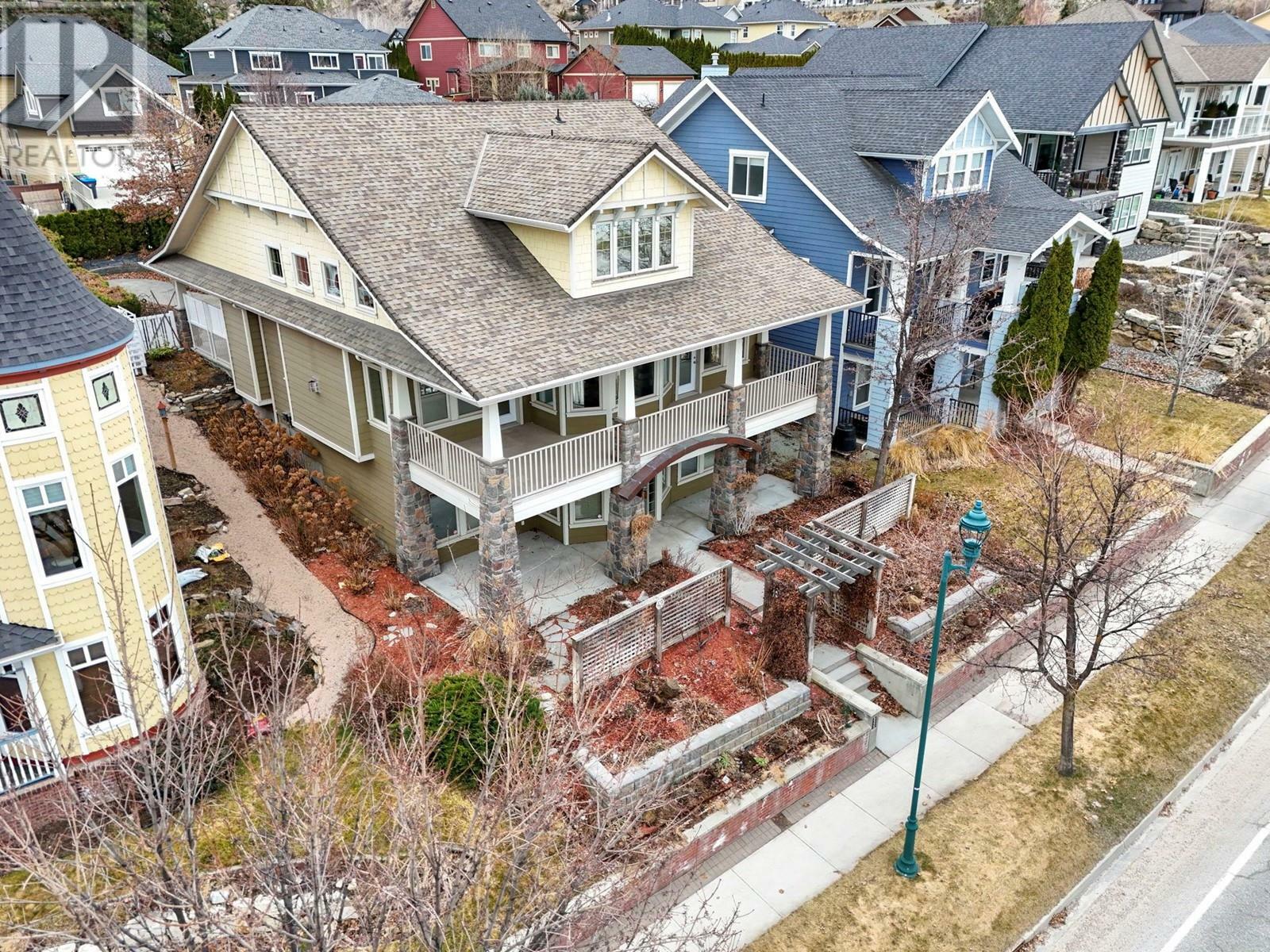 KELOWNA, British Columbia, V1W 4L5, CA, 4 Bedrooms Bedrooms, ,3 BathroomsBathrooms,Residential,For Sale,1837139