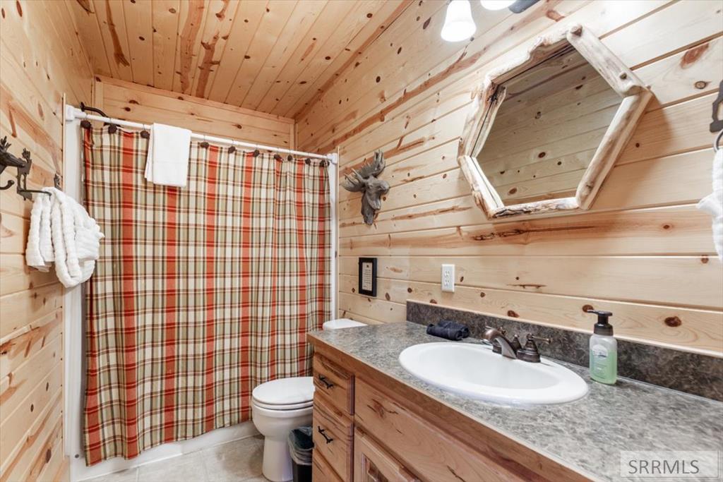 ISLAND PARK, Idaho, 83429, United States, 5 Bedrooms Bedrooms, ,3 BathroomsBathrooms,Residential,For Sale,1923519
