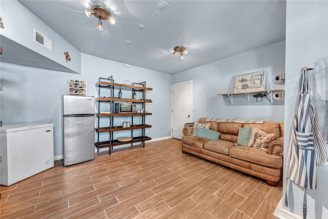 Rogers, Arkansas, 72756, United States, 4 Bedrooms Bedrooms, ,3 BathroomsBathrooms,Residential,For Sale,1901951