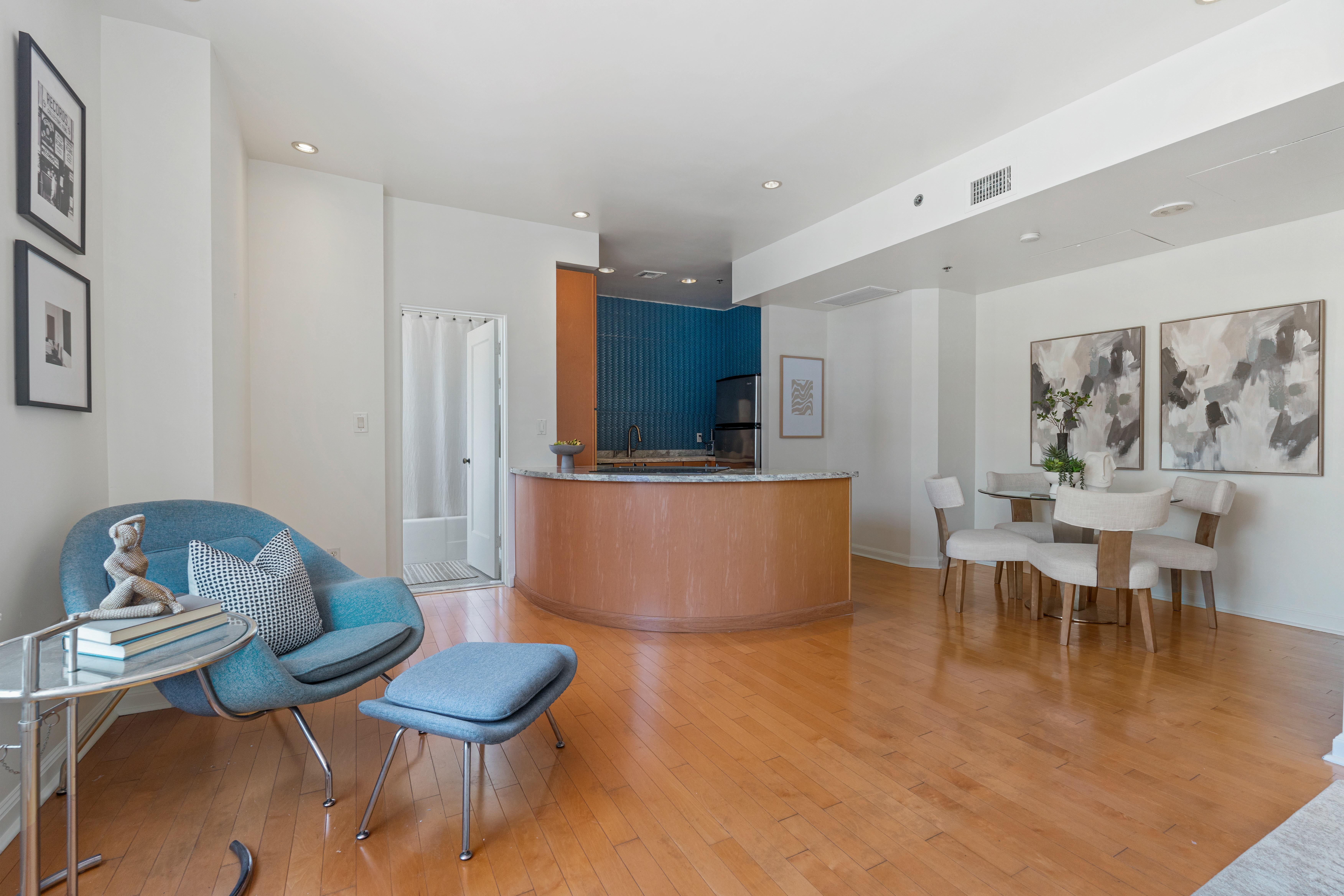  702 Ash Street, San Diego, CA 92101 - 物件實景