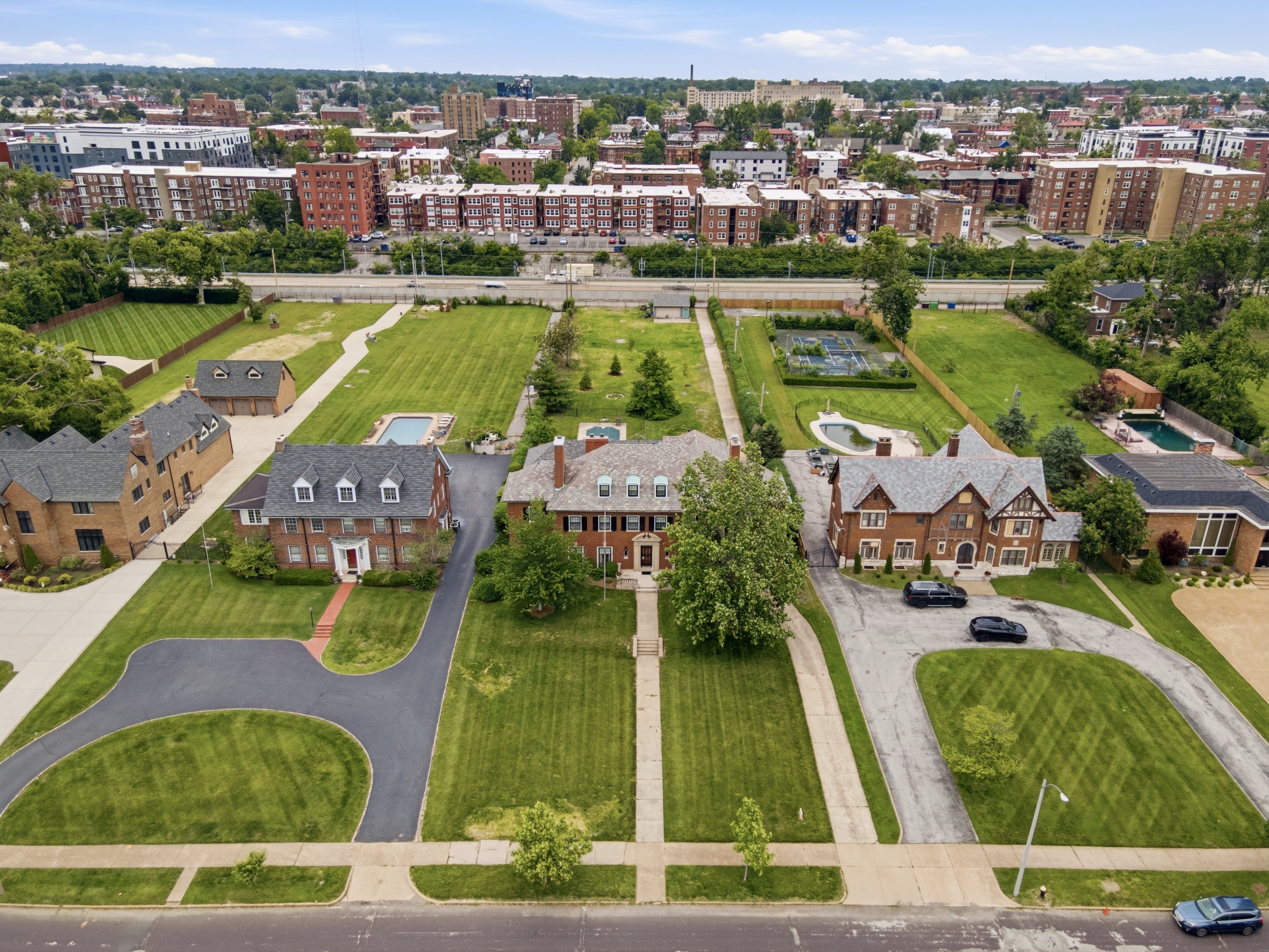  Historic Georgian Revival Estate. - 物件實景