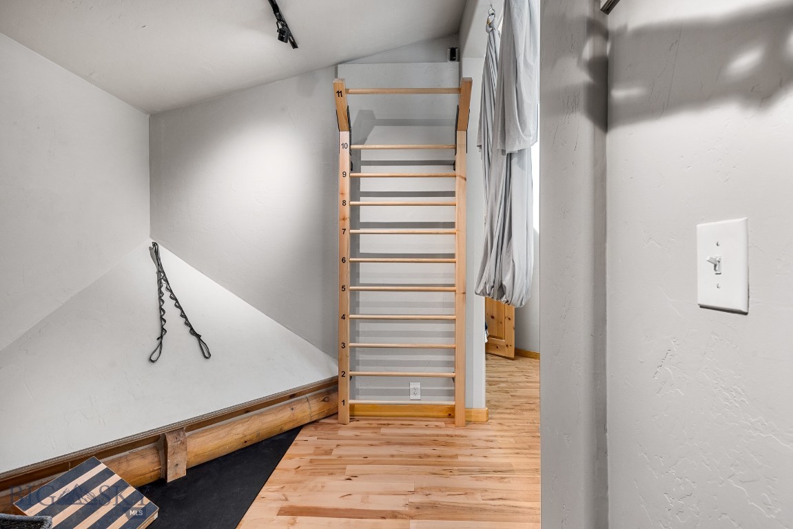 Bozeman, Montana, 59715, United States, 4 Bedrooms Bedrooms, ,5 BathroomsBathrooms,Residential,For Sale,1794934