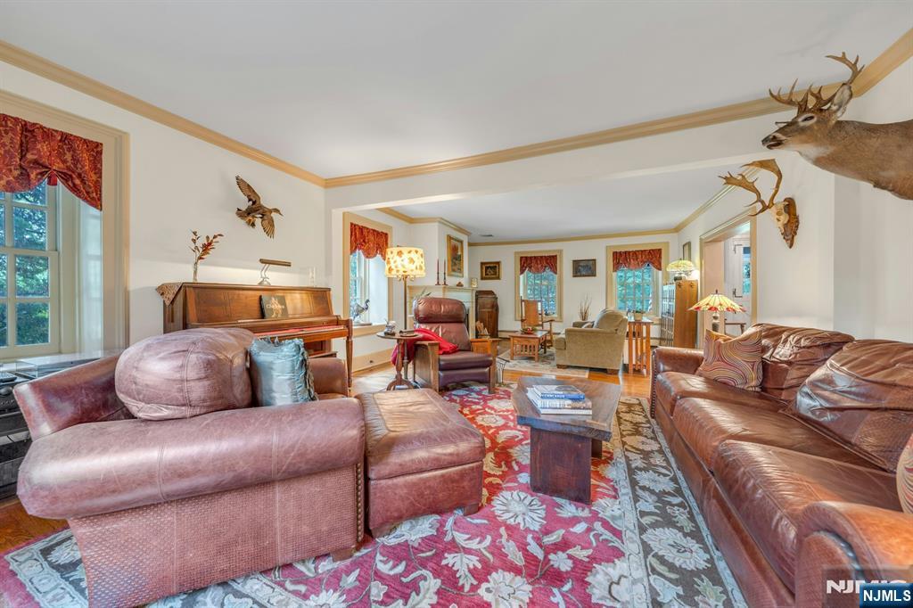 Park Ridge, New Jersey, 07656, United States, 4 Bedrooms Bedrooms, ,3 BathroomsBathrooms,Residential,For Sale,1927365