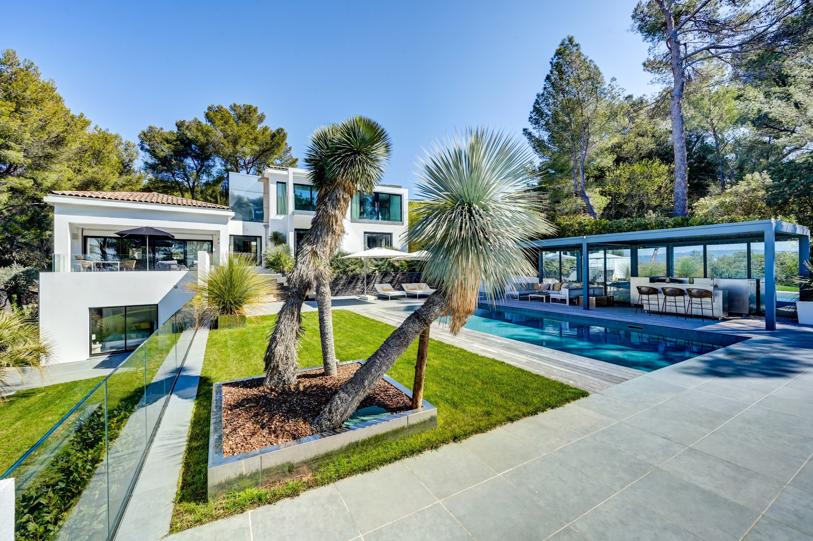  Les Pinchinats — Contemporary Property in a Dominant Position on 7,000 sqm with… - 物件實景