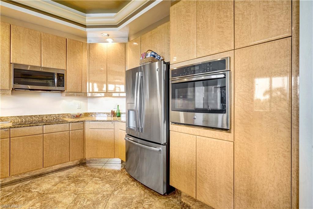 Fort Myers, Florida, 33907, United States, 2 Bedrooms Bedrooms, ,3 BathroomsBathrooms,Residential,For Sale,1994873