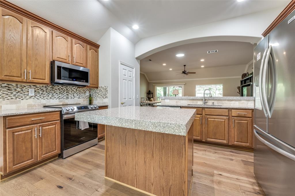 Denton, Texas, 76207, United States, 2 Bedrooms Bedrooms, ,2 BathroomsBathrooms,Residential,For Sale,1827842