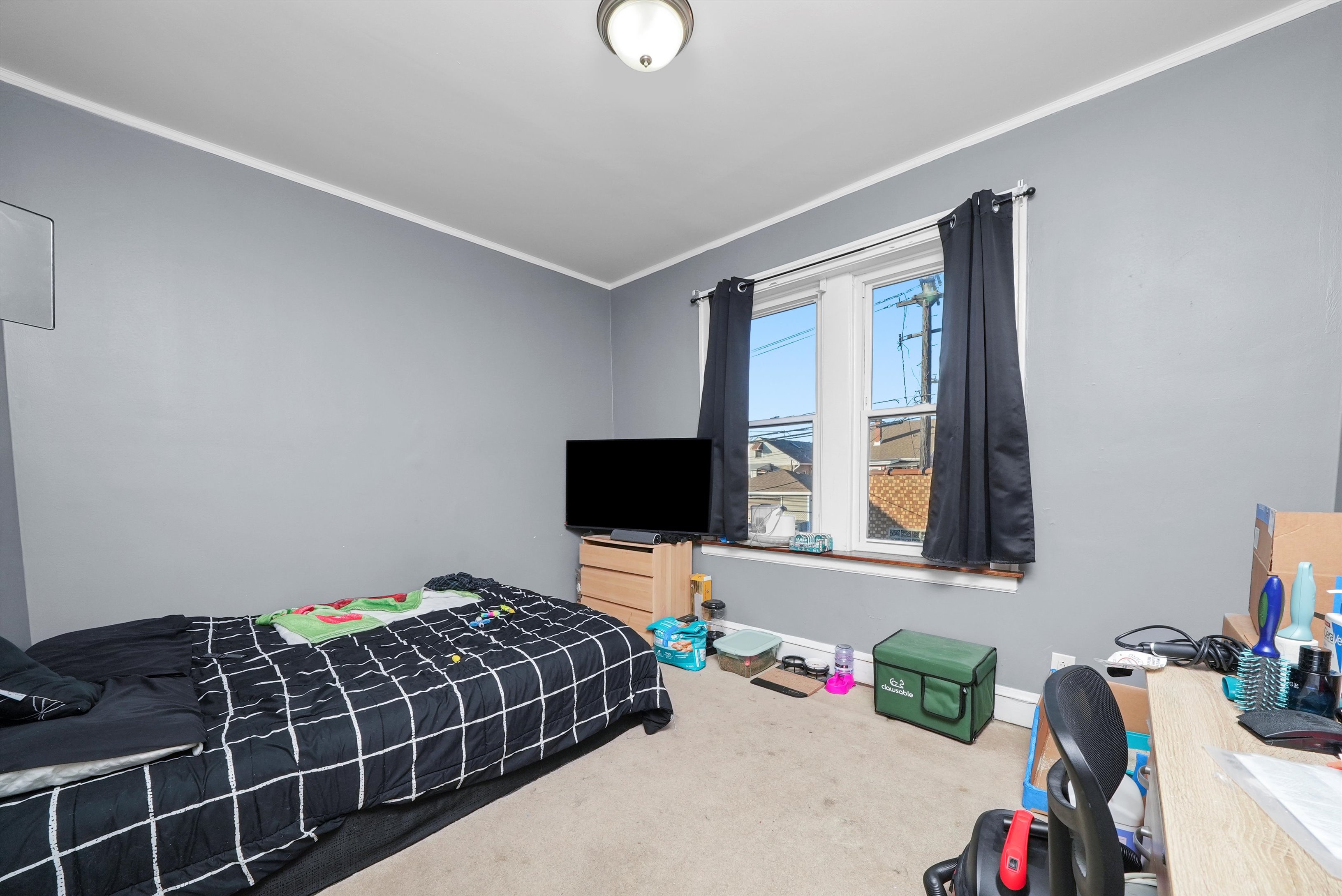 Chicago, Illinois, 60639, United States, 8 Bedrooms Bedrooms, ,3 BathroomsBathrooms,Residential,For Sale,1986101