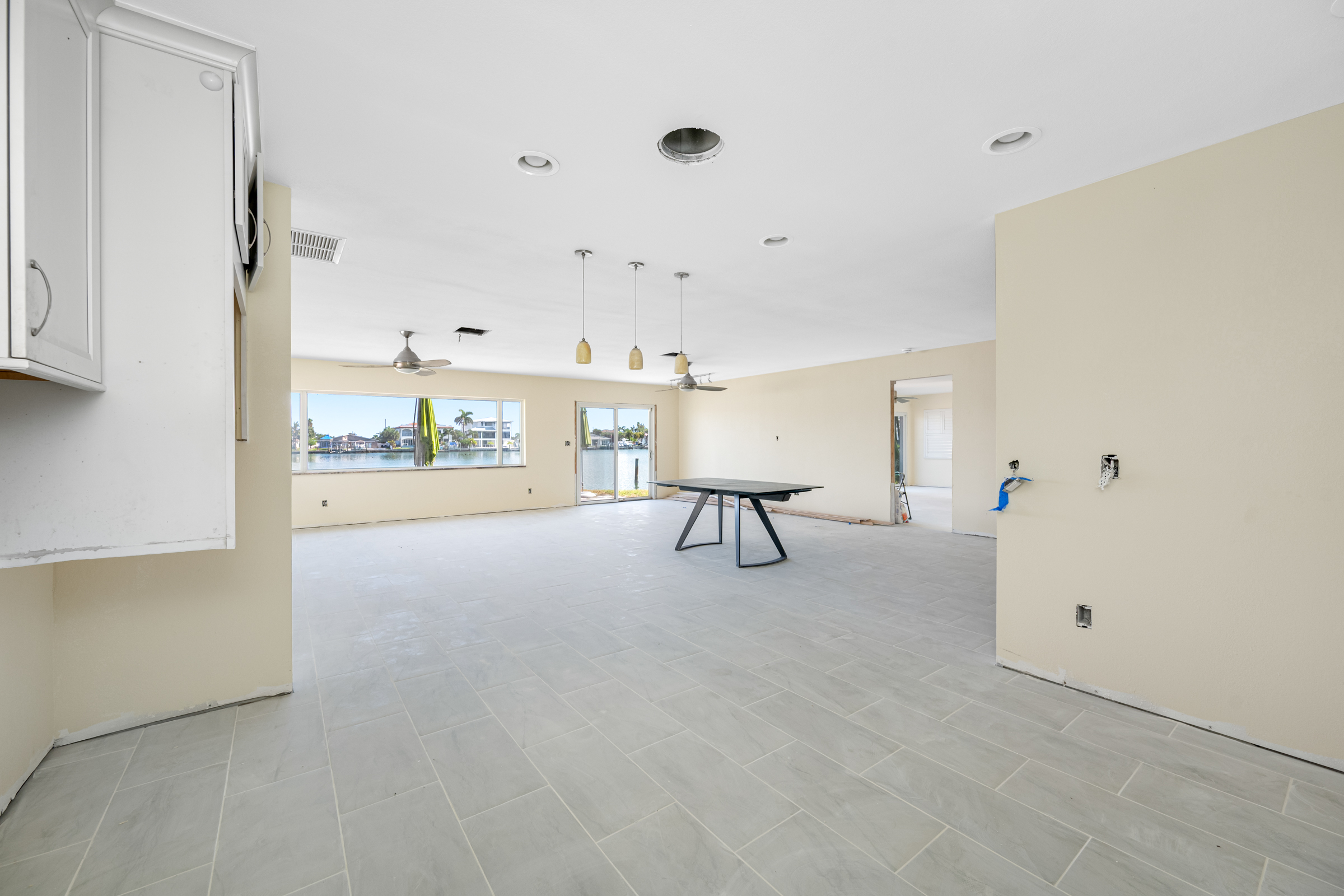 Treasure Island, Florida, 33706, United States, 3 Bedrooms Bedrooms, ,2 BathroomsBathrooms,Residential,For Sale,1904324