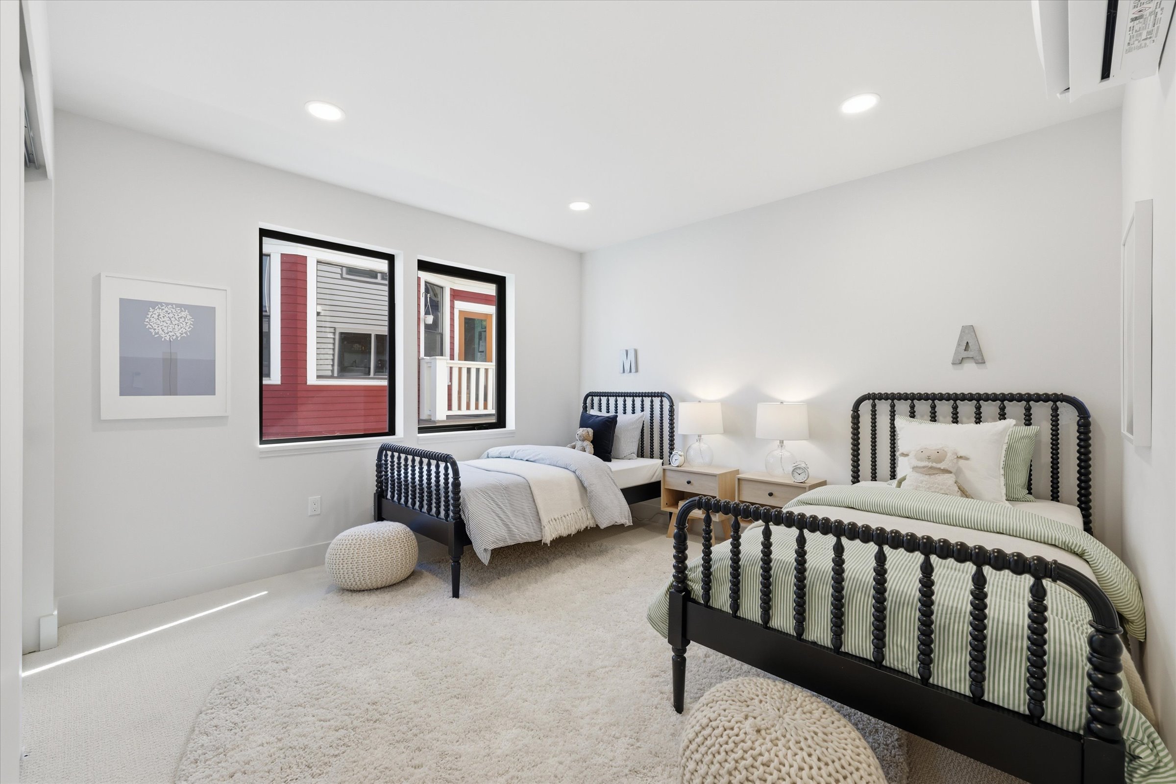  909 32nd Ave S Unit #A, Seattle, WA 98144 - 物件實景