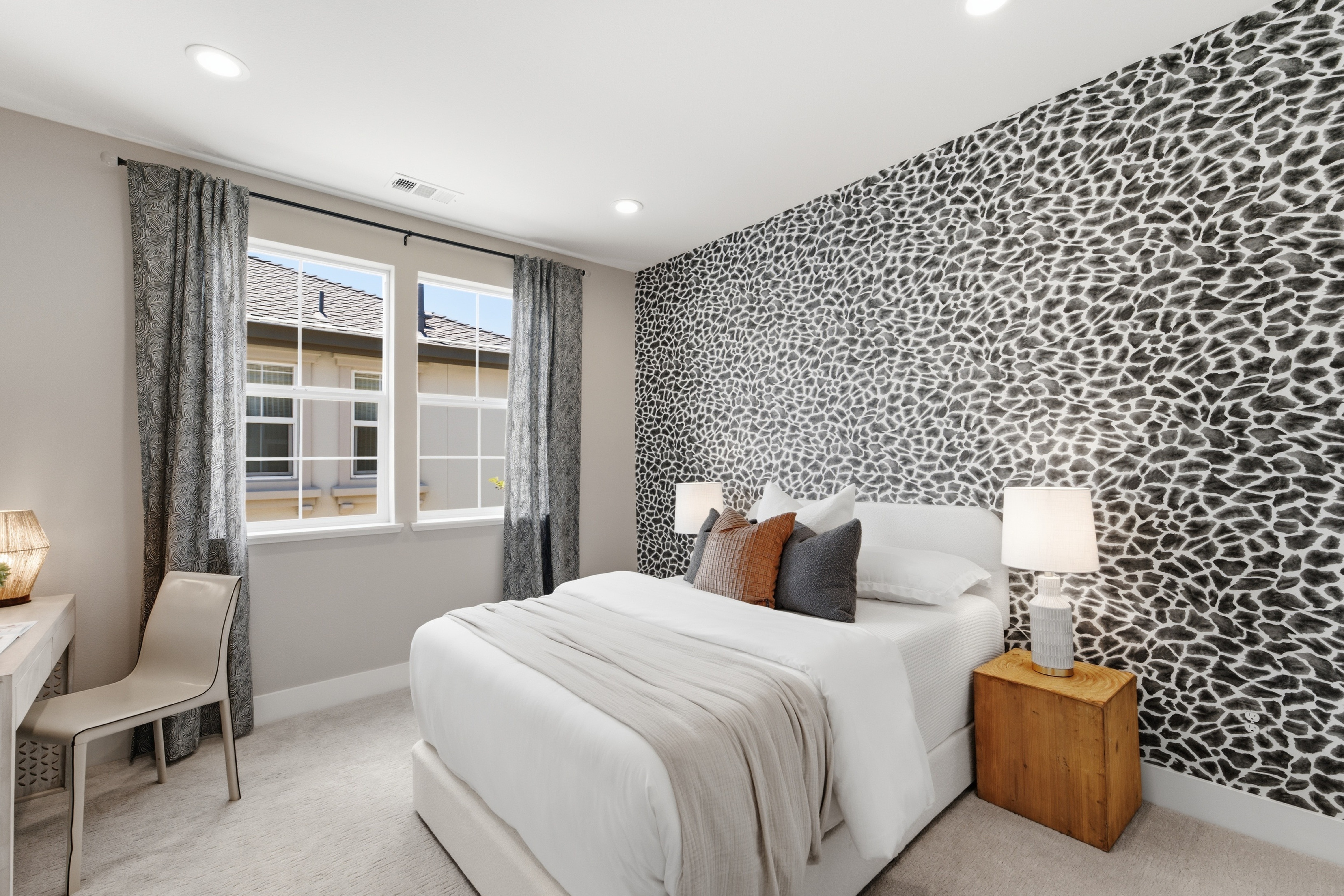  Designer Upgraded Residence in a Coveted Corner Setting - 物件實景