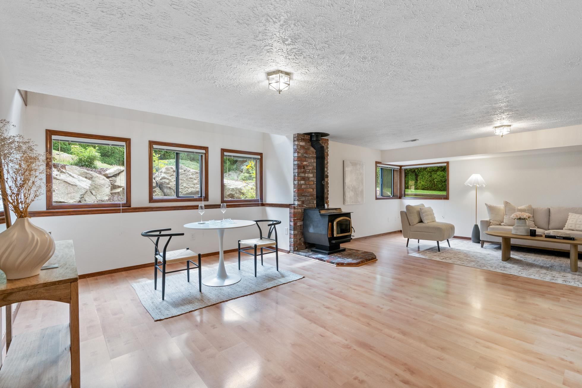 Spokane Valley, Washington, 99212, United States, 3 Bedrooms Bedrooms, ,3 BathroomsBathrooms,Residential,For Sale,1920906