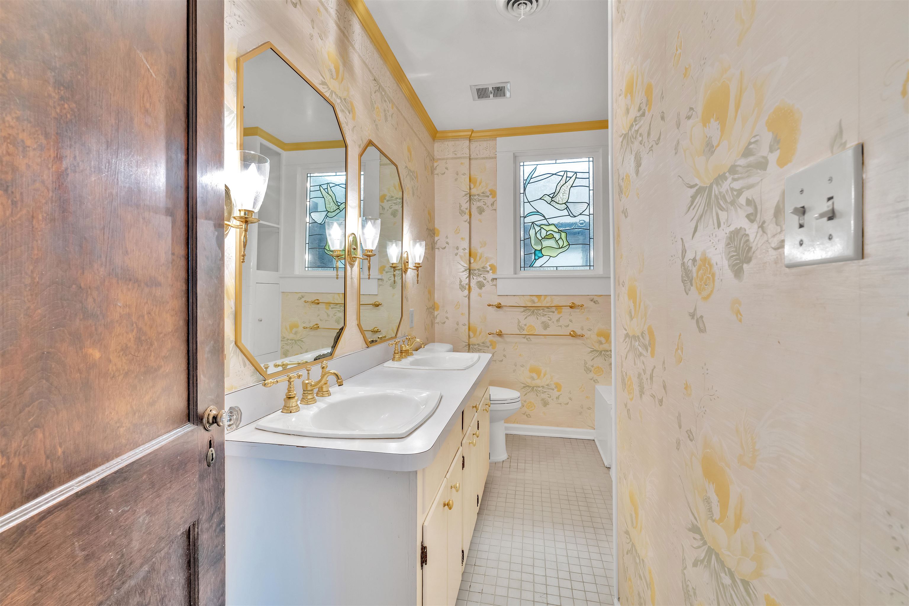 Spartanburg, South Carolina, 29302, United States, 4 Bedrooms Bedrooms, ,5 BathroomsBathrooms,Residential,For Sale,1919560