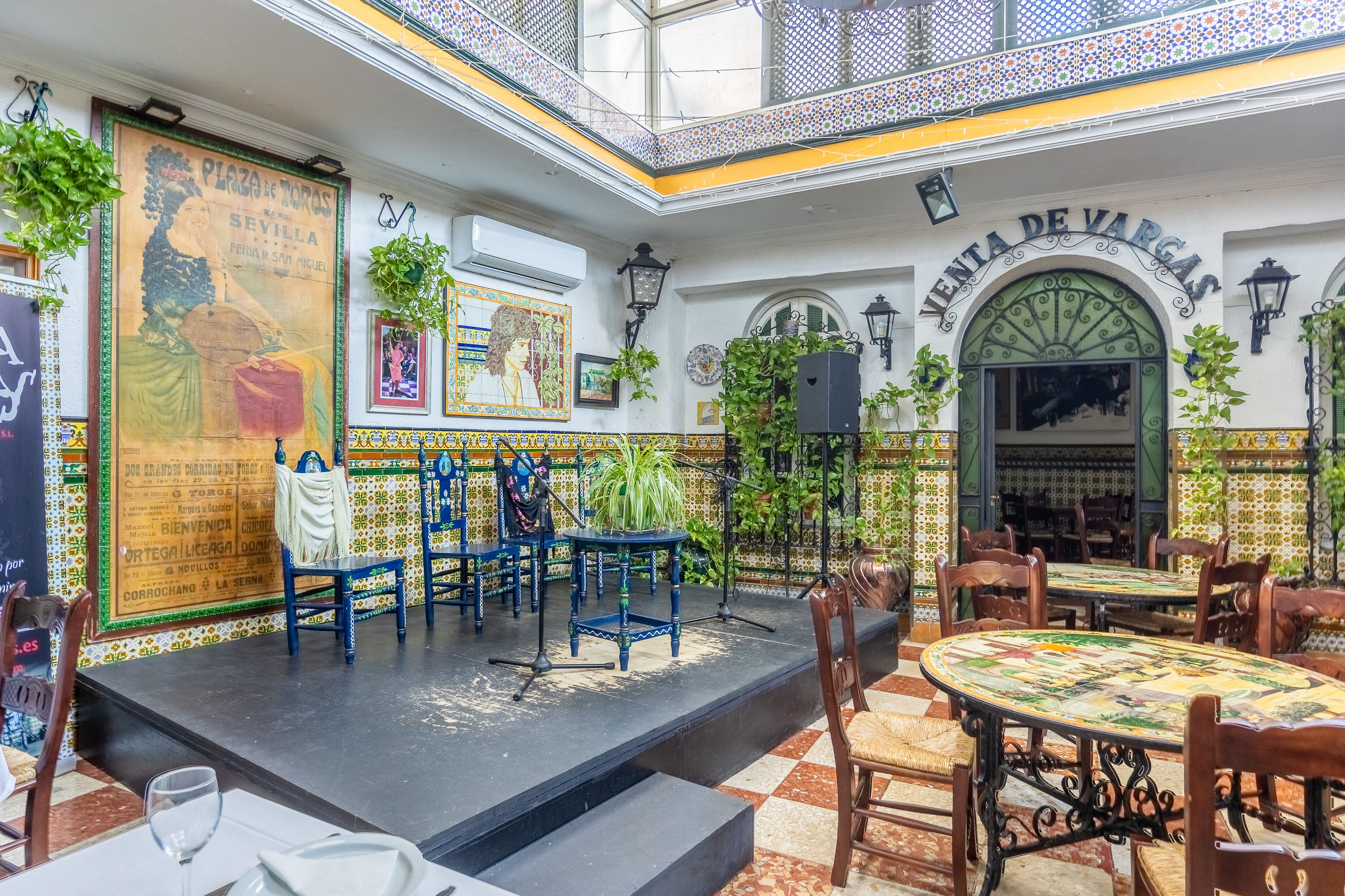  Historic building adjoining Camarón de la Isla Museum - 物件實景