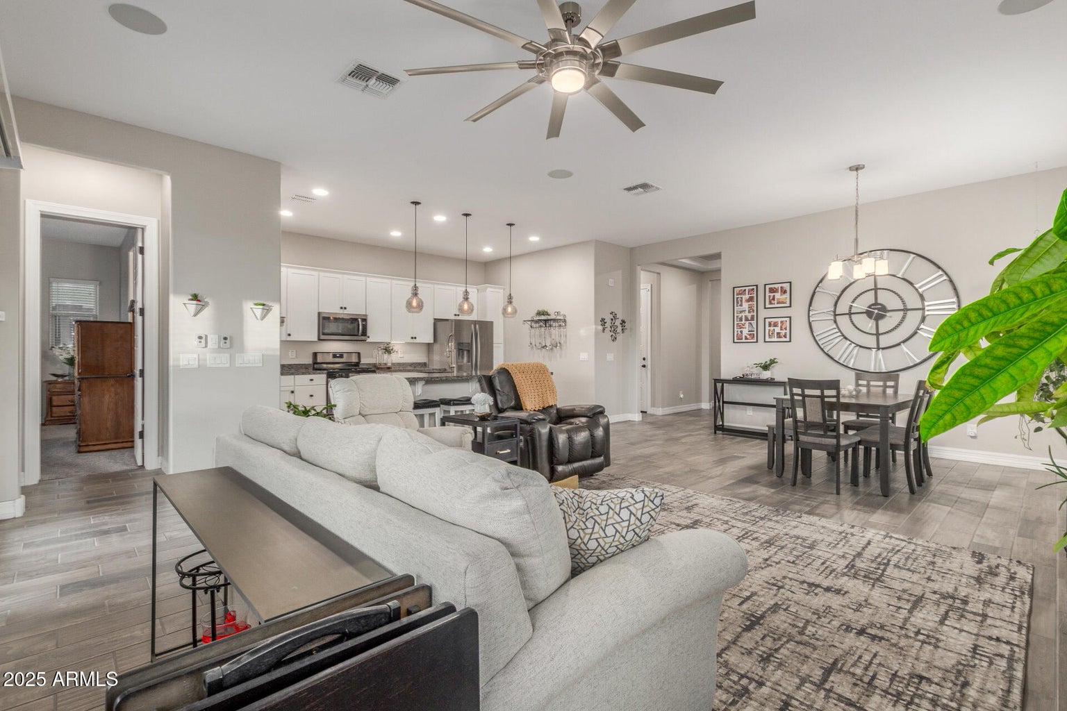 Goodyear, Arizona, 85395, United States, 3 Bedrooms Bedrooms, ,2 BathroomsBathrooms,Residential,For Sale,1979657