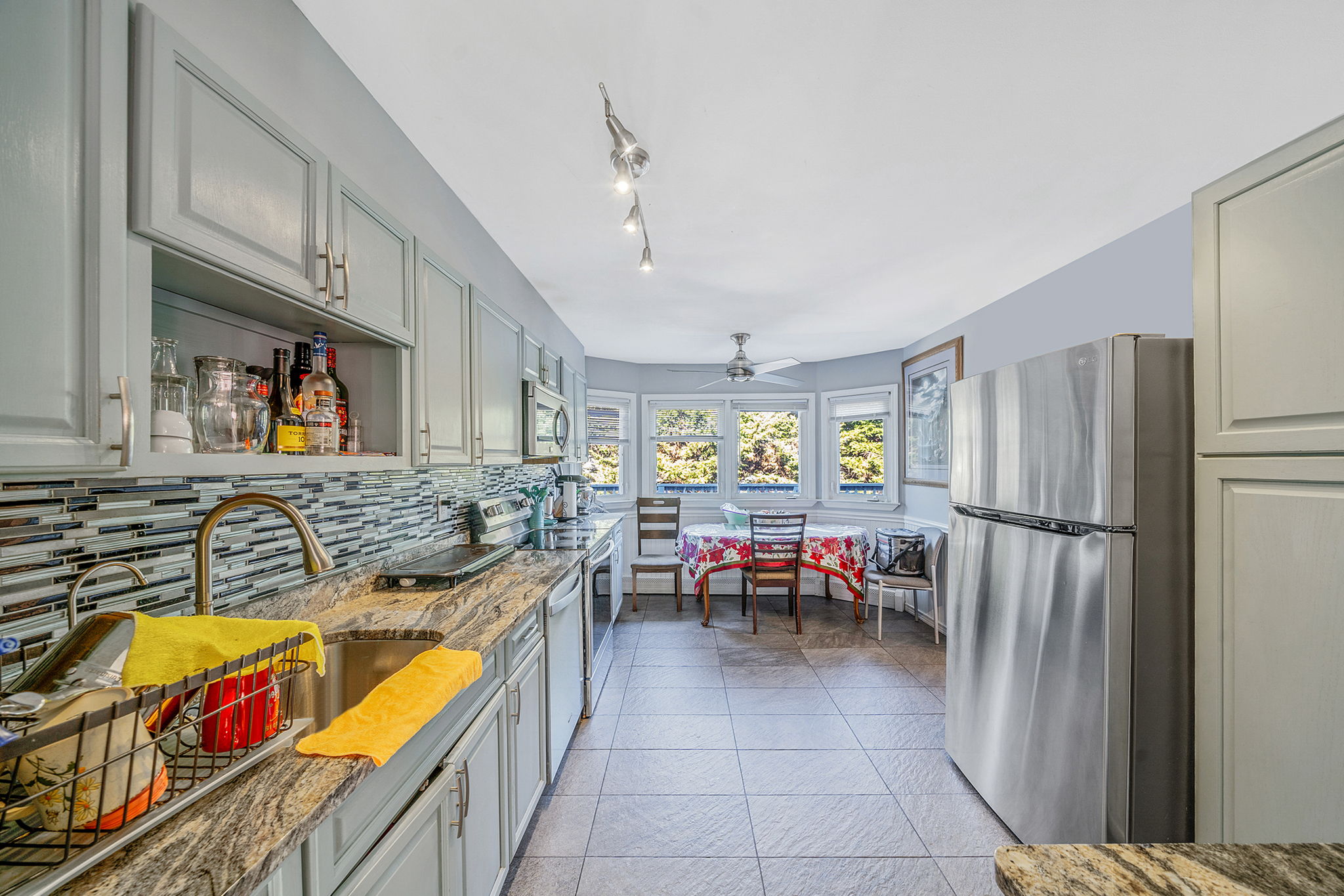 Ronkonkoma, New York, 11779, United States, 4 Bedrooms Bedrooms, ,2 BathroomsBathrooms,Residential,For Sale,2009312