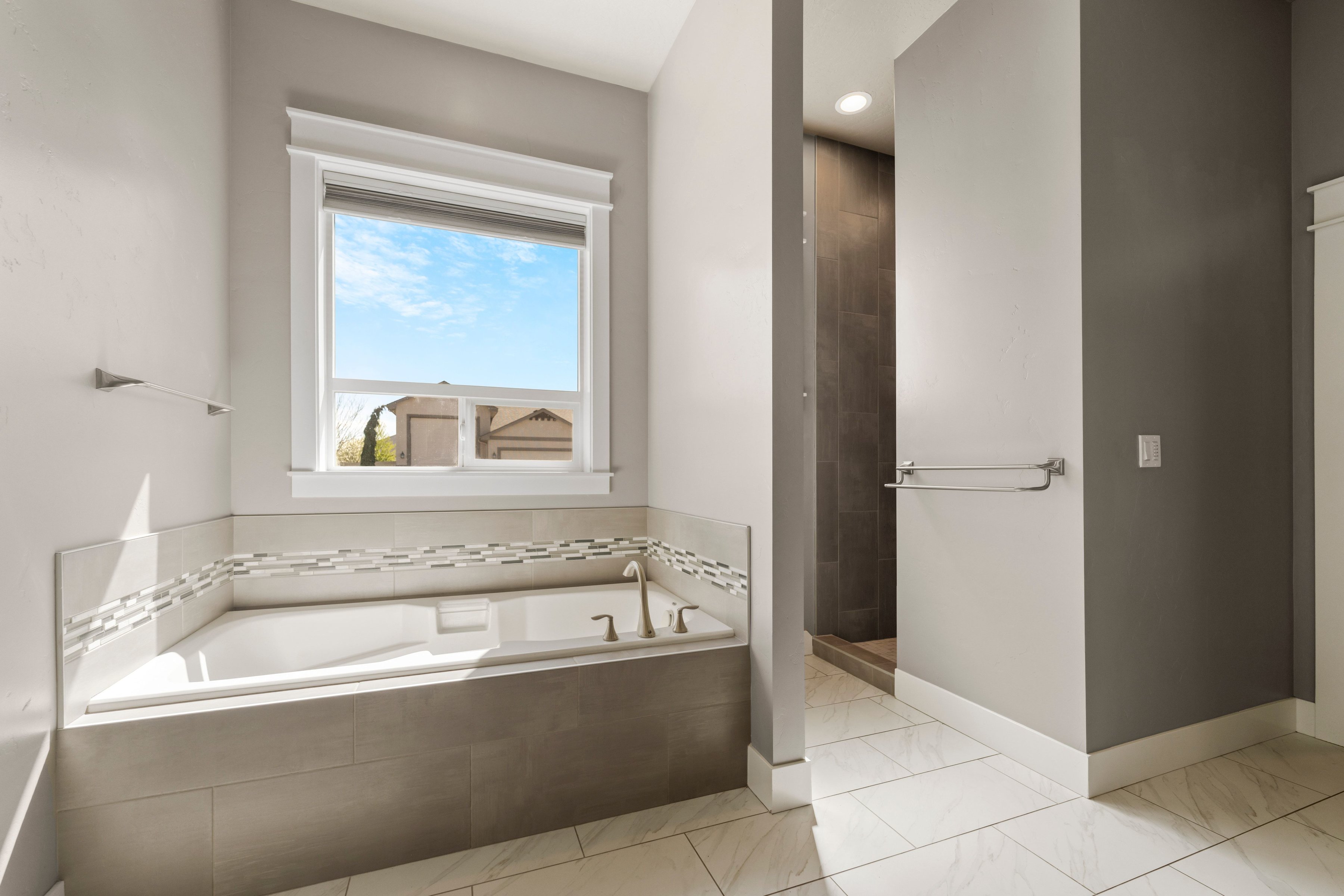  Seclusion, Space & a Certain Kind of Style - Single-Level Living at Its Finest - 物件實景