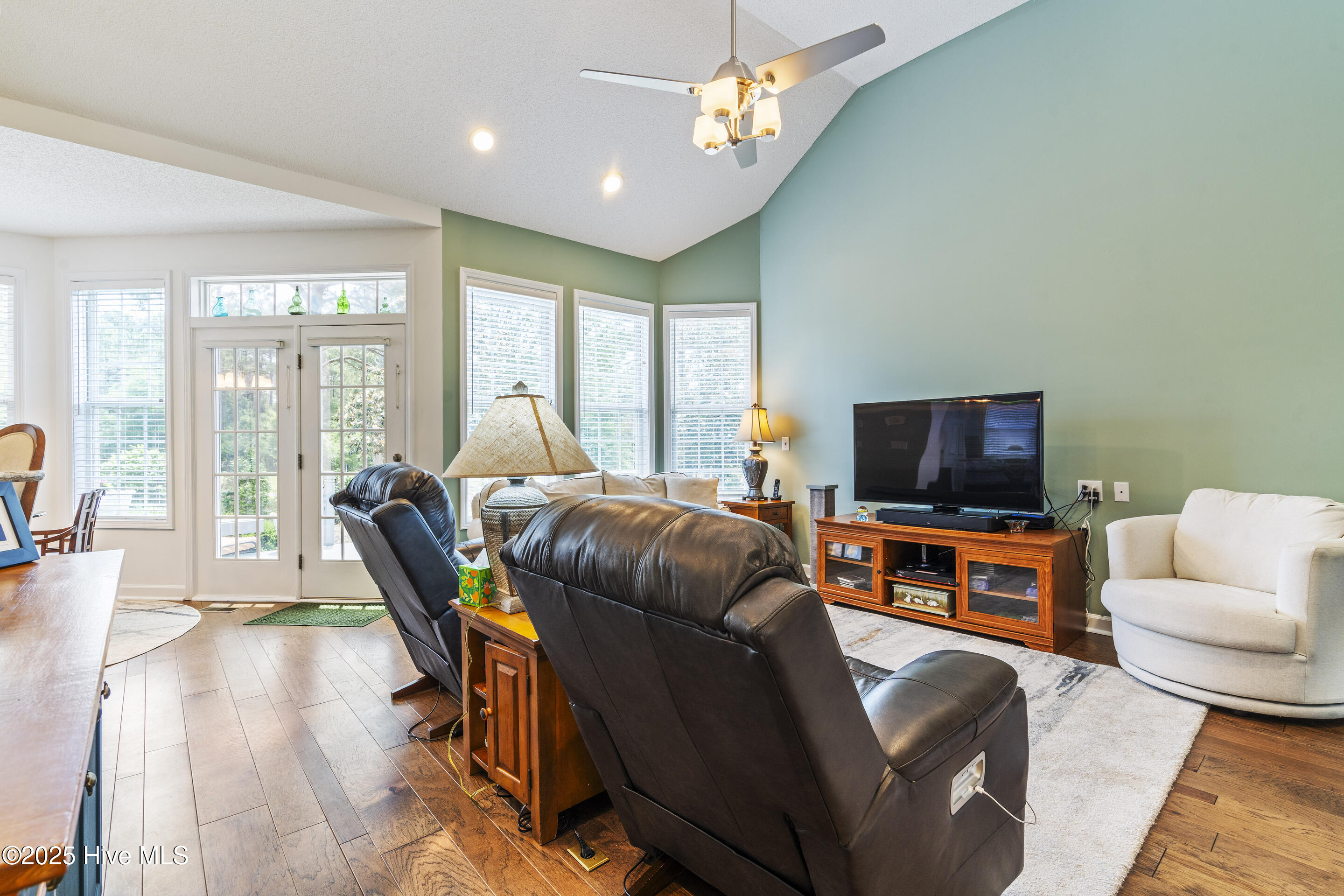 Sunset Beach, North Carolina, 28468, United States, 3 Bedrooms Bedrooms, ,2 BathroomsBathrooms,Residential,For Sale,1827986