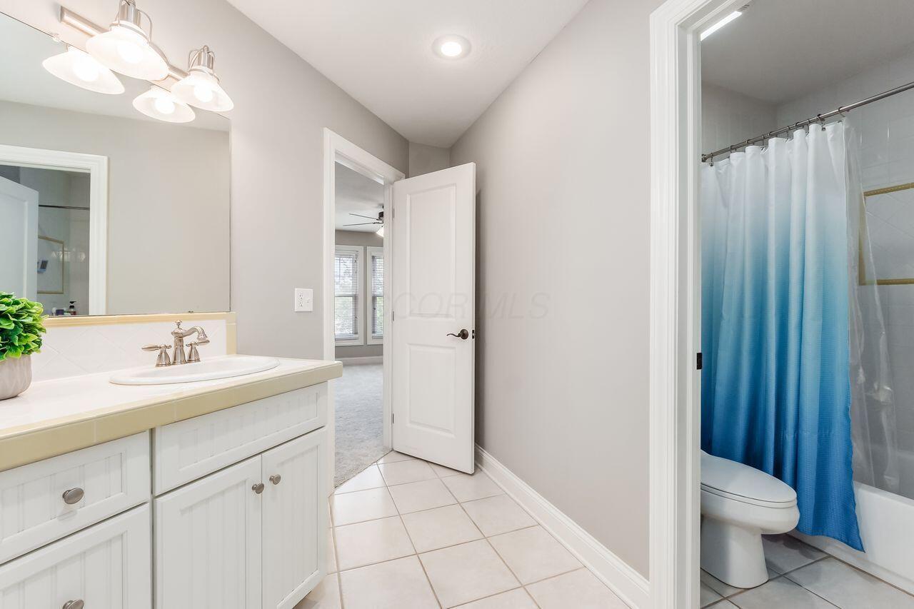 Galena, Ohio, 43021, United States, 4 Bedrooms Bedrooms, ,4 BathroomsBathrooms,Residential,For Sale,1995560