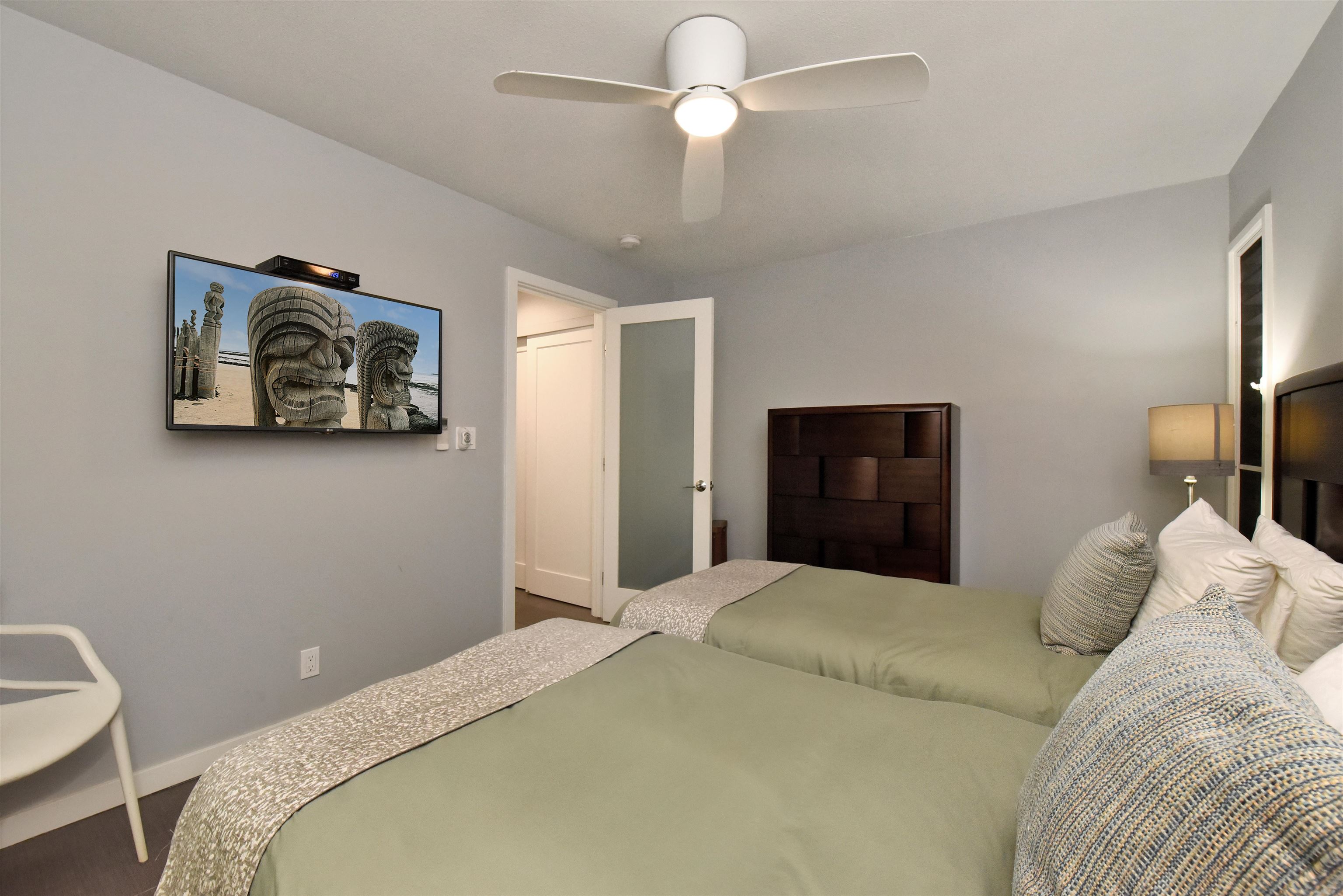 Kihei, Hawaii, 96753, United States, 2 Bedrooms Bedrooms, ,2 BathroomsBathrooms,Residential,For Sale,2000743