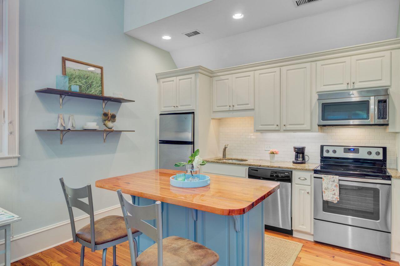 Mount Pleasant, South Carolina, 29464, United States, 5 Bedrooms Bedrooms, ,6 BathroomsBathrooms,Residential,For Sale,1840727