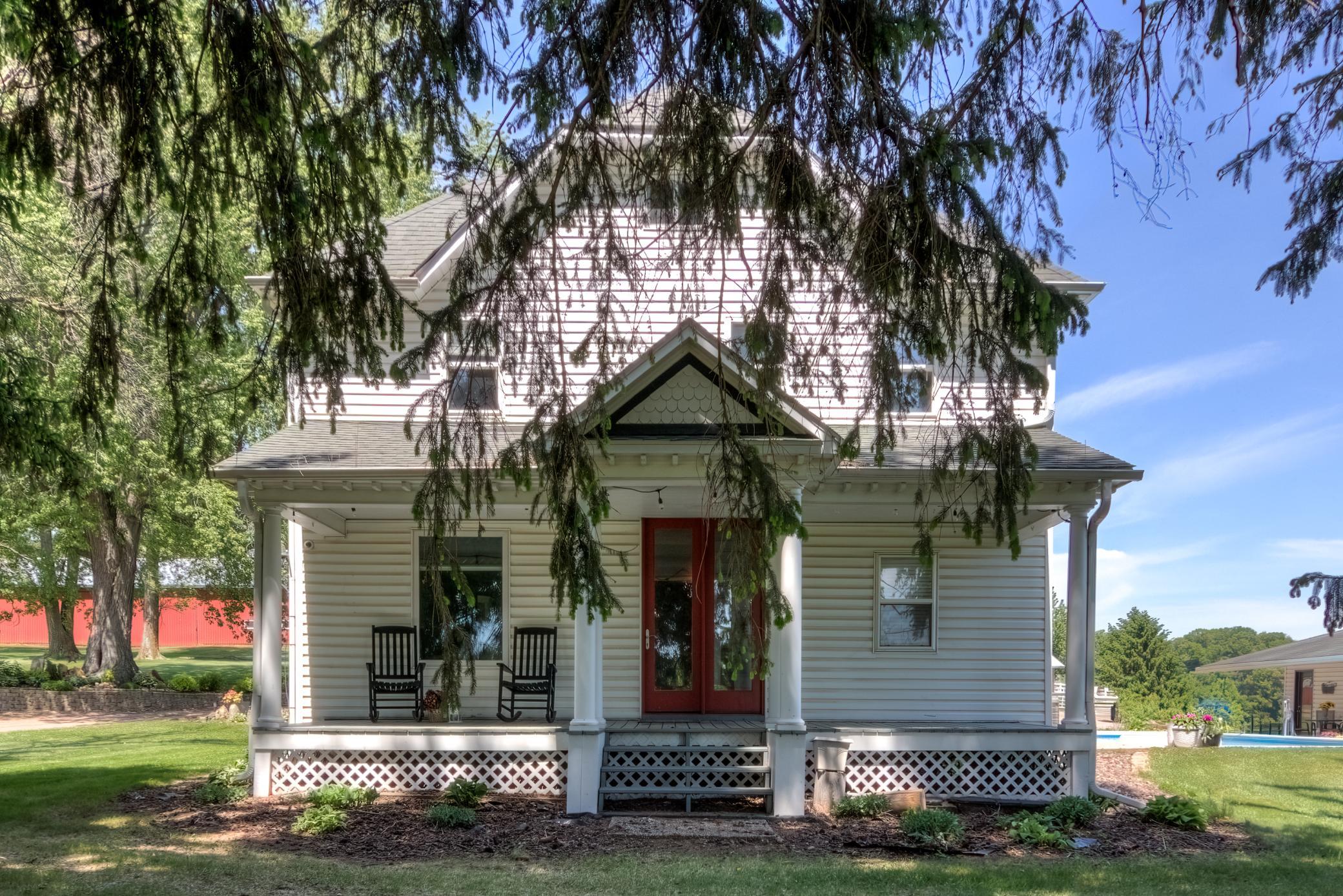Augusta, Wisconsin, 54722, United States, 4 Bedrooms Bedrooms, ,4 BathroomsBathrooms,Residential,For Sale,2049403