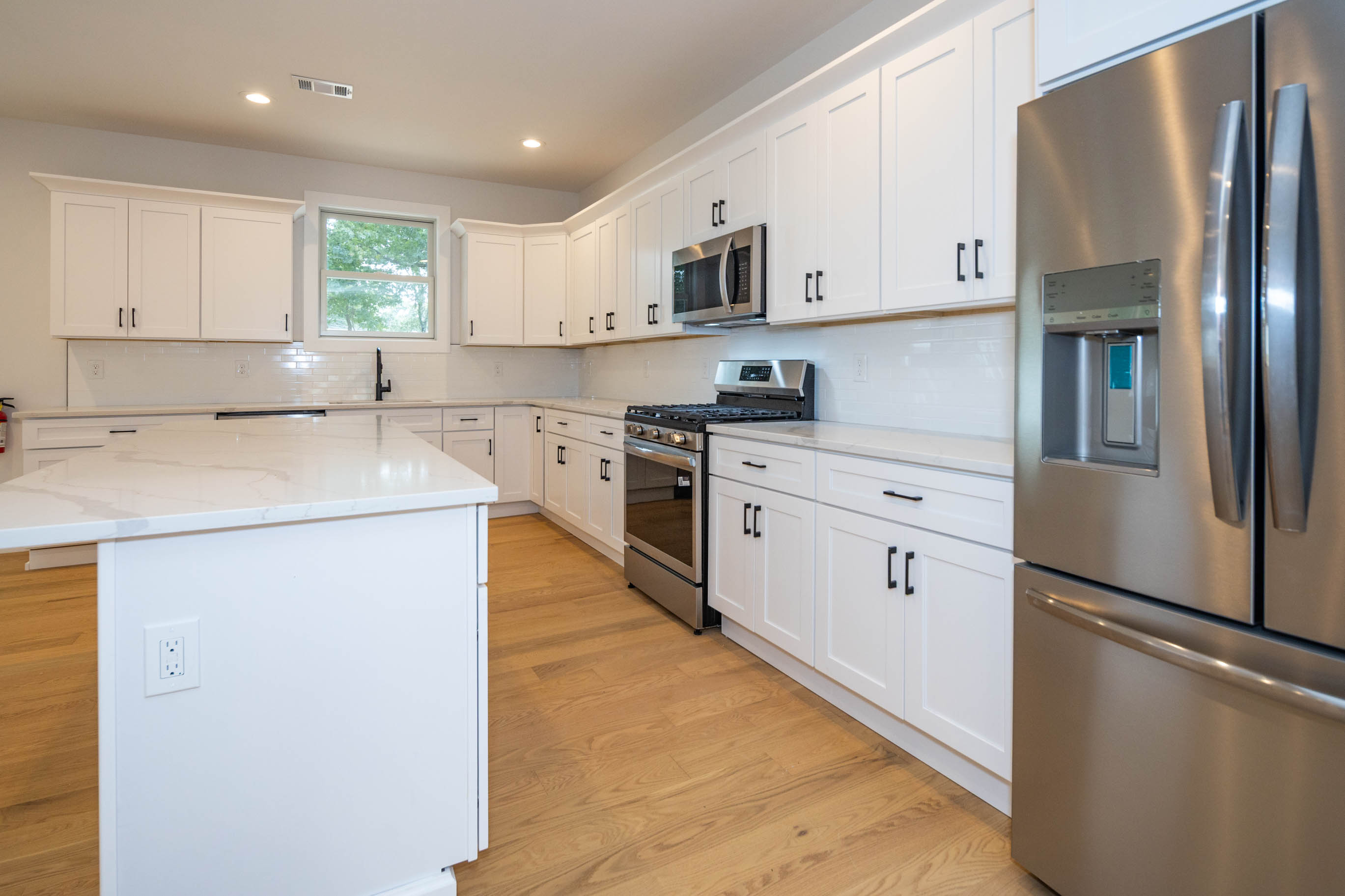 Edison, New Jersey, 08817, United States, 5 Bedrooms Bedrooms, ,4 BathroomsBathrooms,Residential,For Sale,1943098