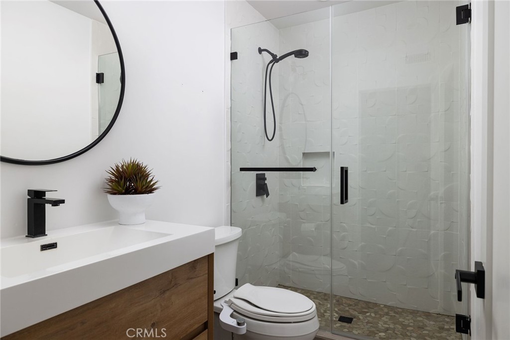 Seal Beach, California, 90740, United States, 5 Bedrooms Bedrooms, ,3 BathroomsBathrooms,Residential,For Sale,1988000