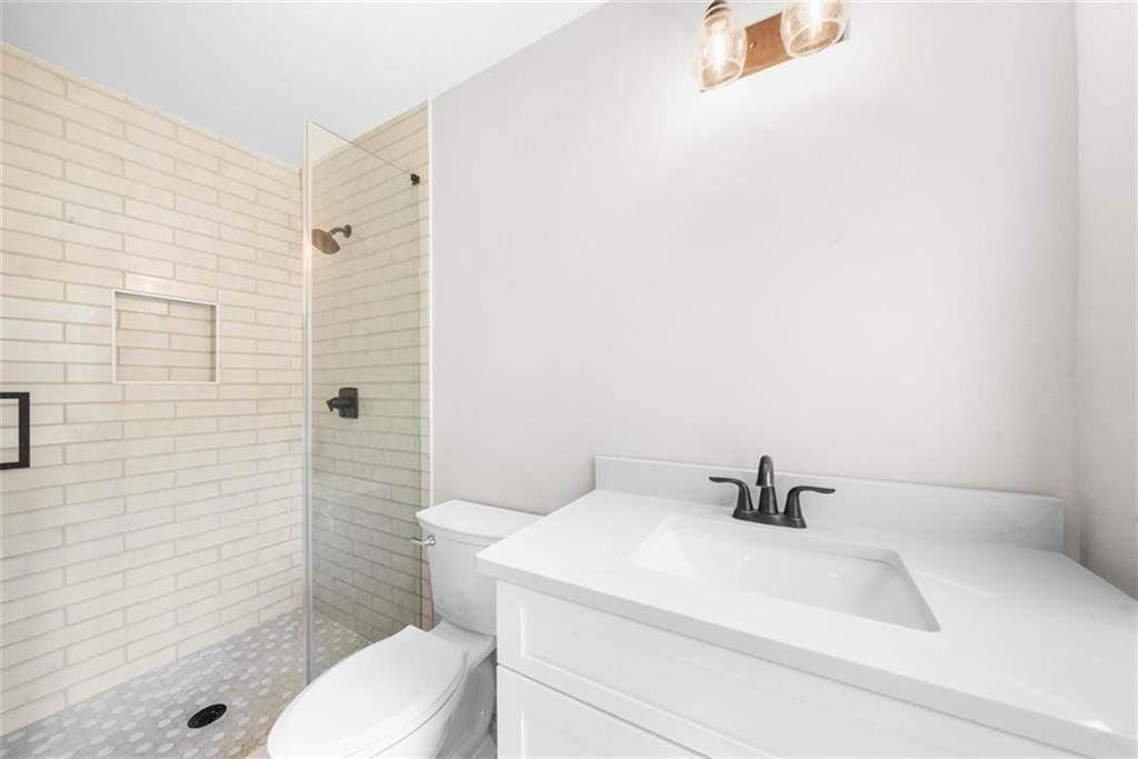 Atlanta, Georgia, 30328, United States, 4 Bedrooms Bedrooms, ,4 BathroomsBathrooms,Residential,For Sale,1917074