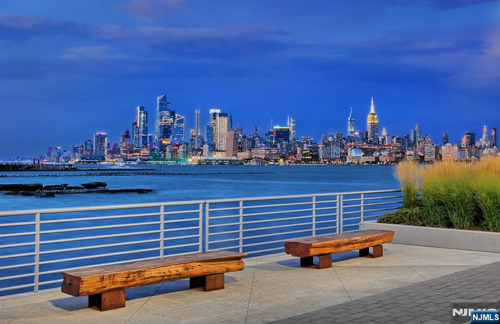 Jersey City, New Jersey, 07310, United States, 2 Bedrooms Bedrooms, ,2 BathroomsBathrooms,Residential,For Sale,1940399